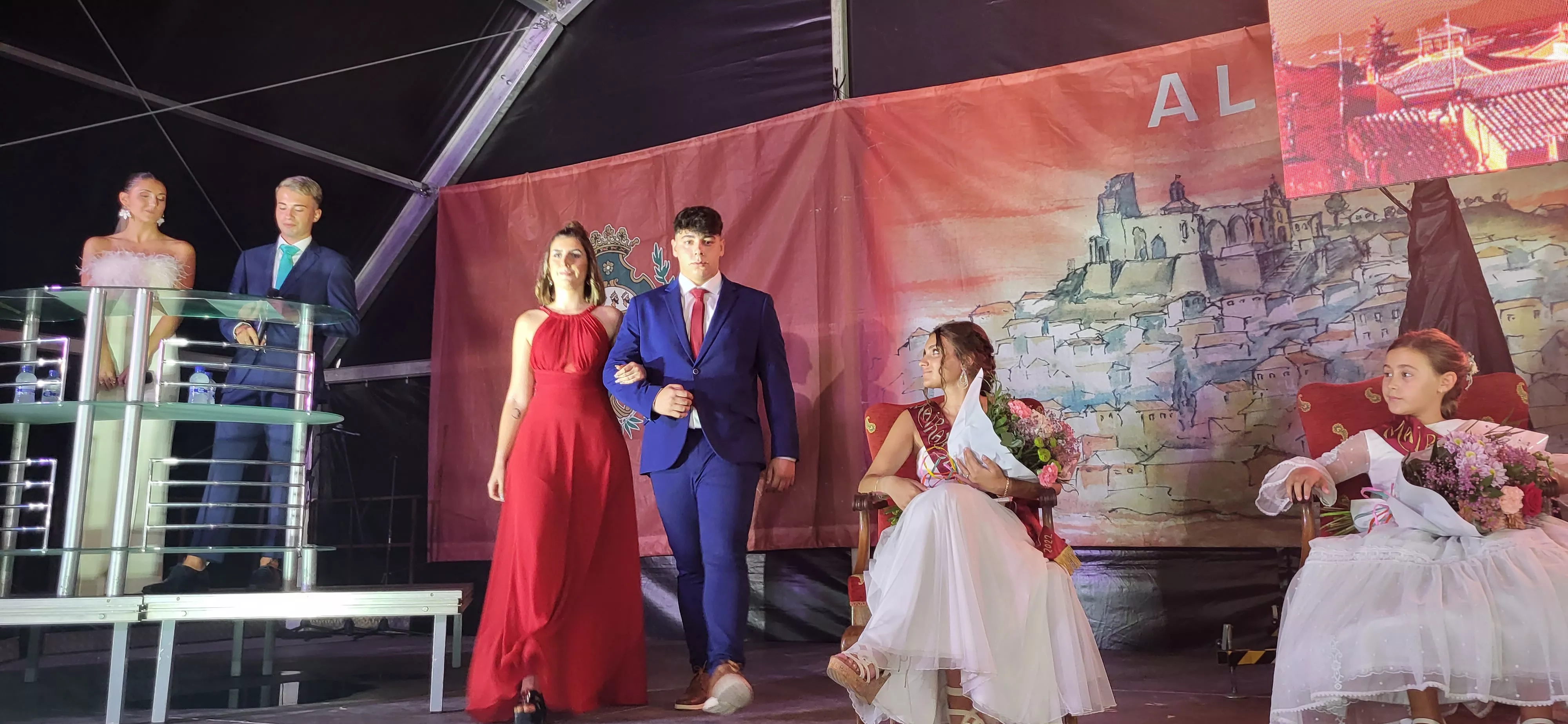  Presentación de las mairalesas, quintos y quintas de Almudévar. Foto: Mercedes Manterola