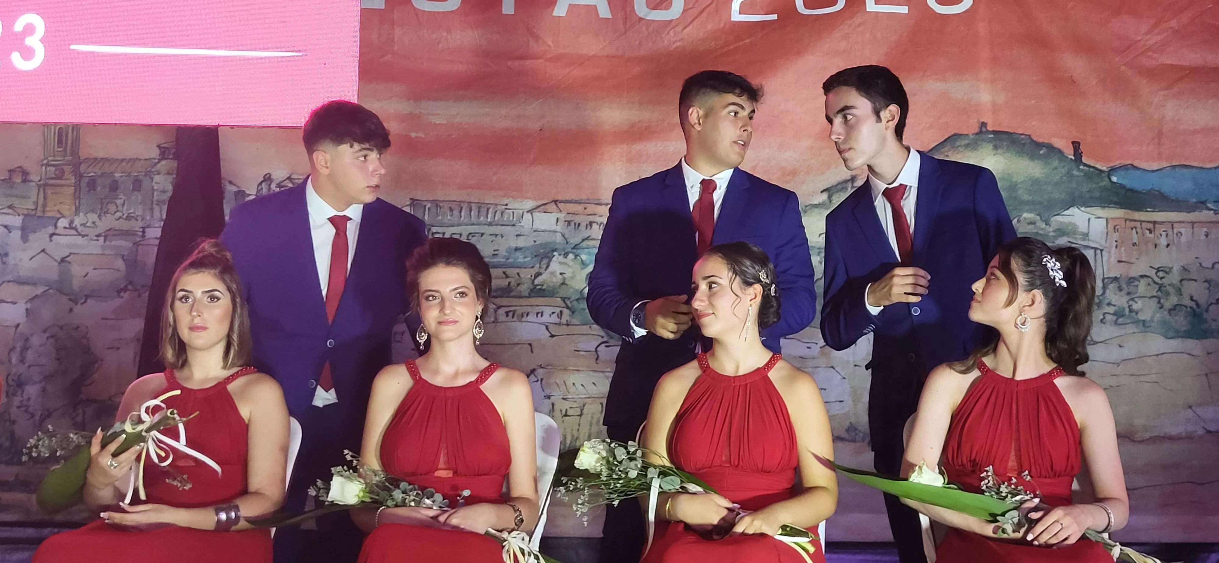  Presentación de las mairalesas, quintos y quintas de Almudévar. Foto: Mercedes Manterola