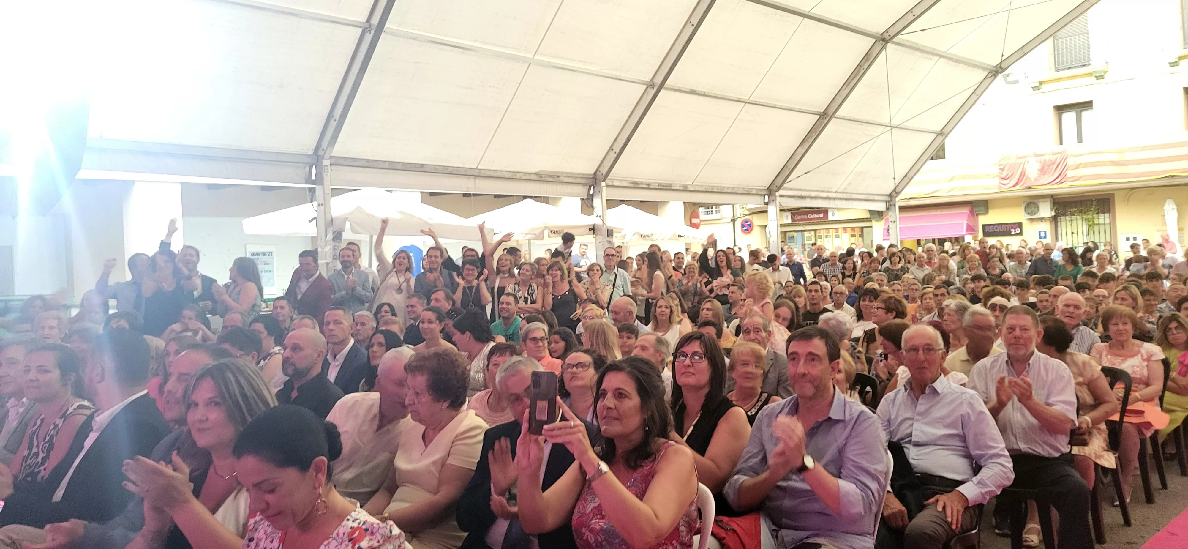  Presentación de las mairalesas, quintos y quintas de Almudévar. Foto: Mercedes Manterola