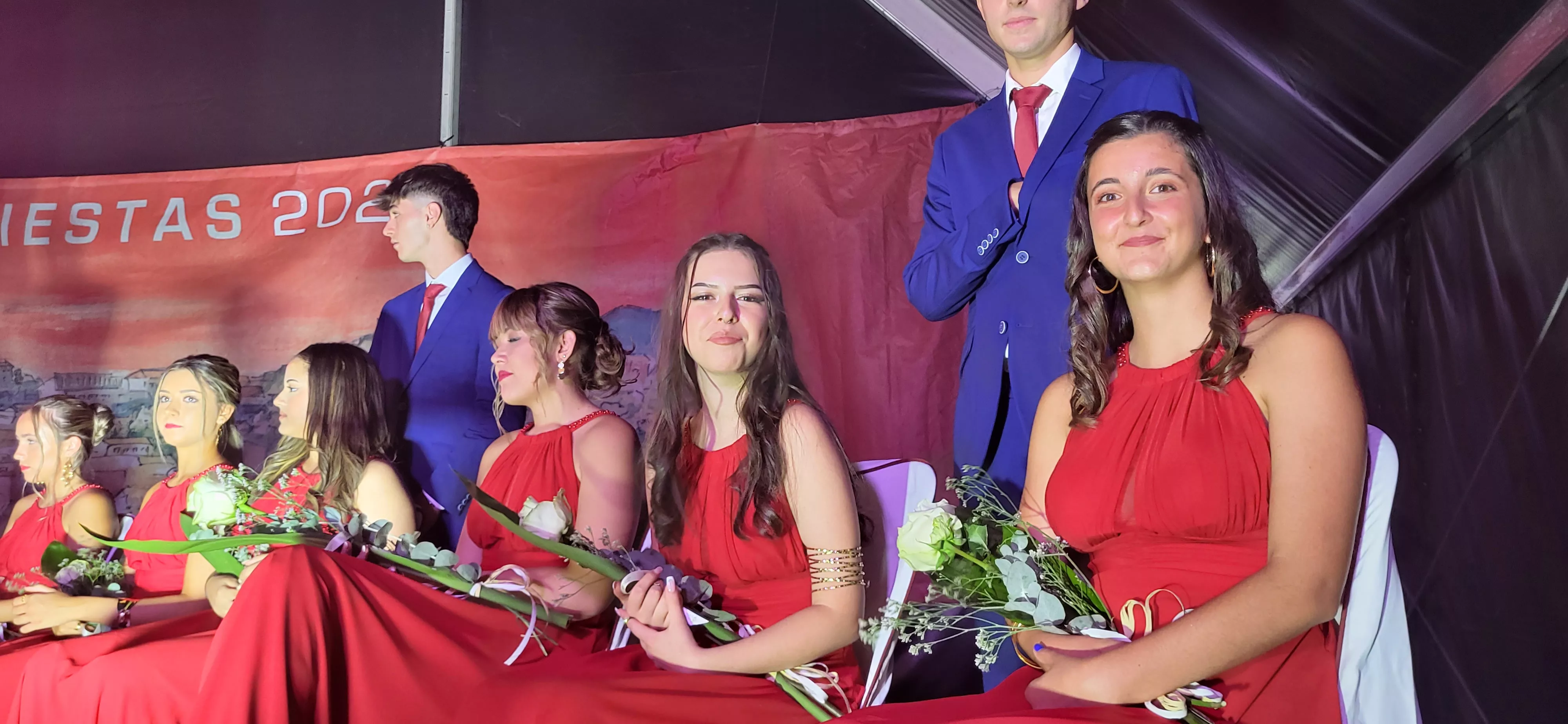  Presentación de las mairalesas, quintos y quintas de Almudévar. Foto: Mercedes Manterola