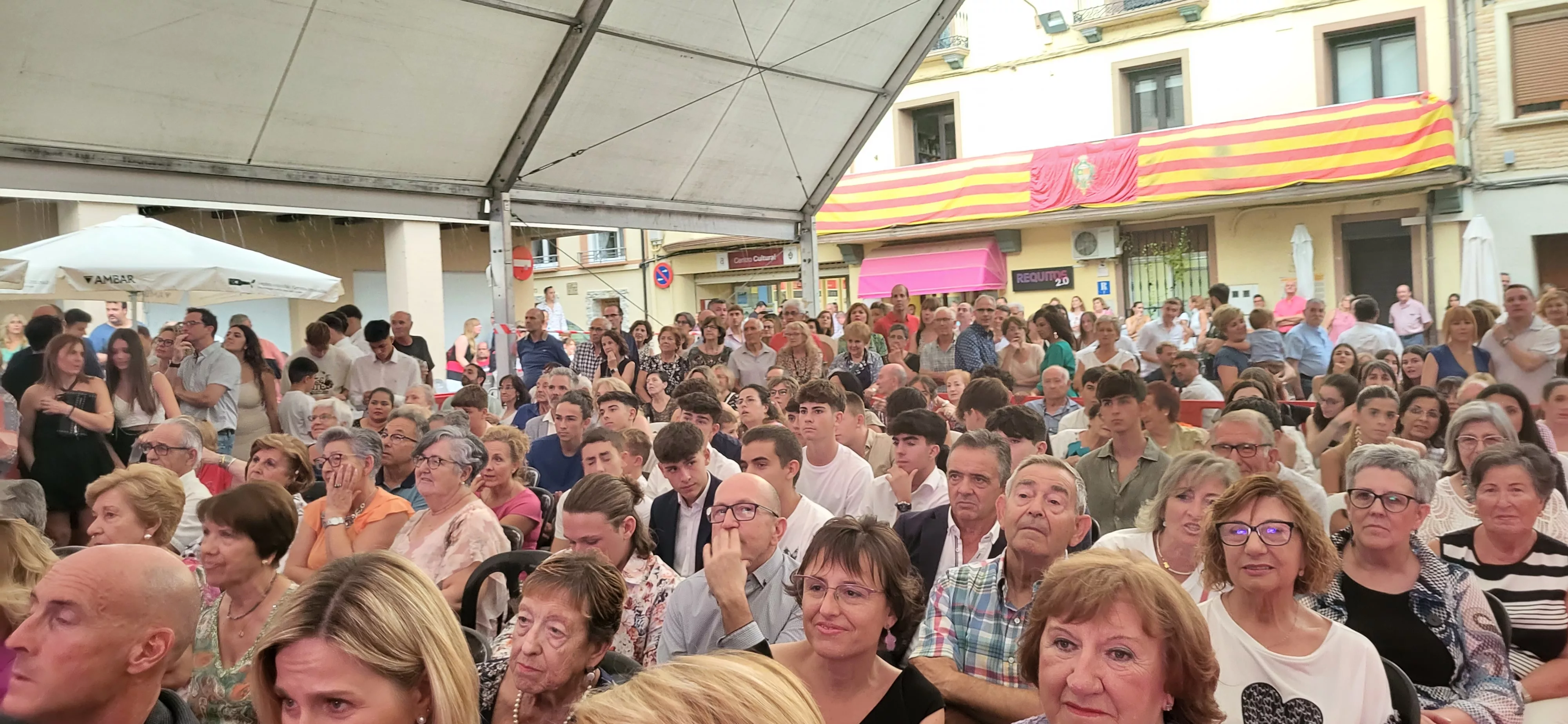  Presentación de las mairalesas, quintos y quintas de Almudévar. Foto: Mercedes Manterola