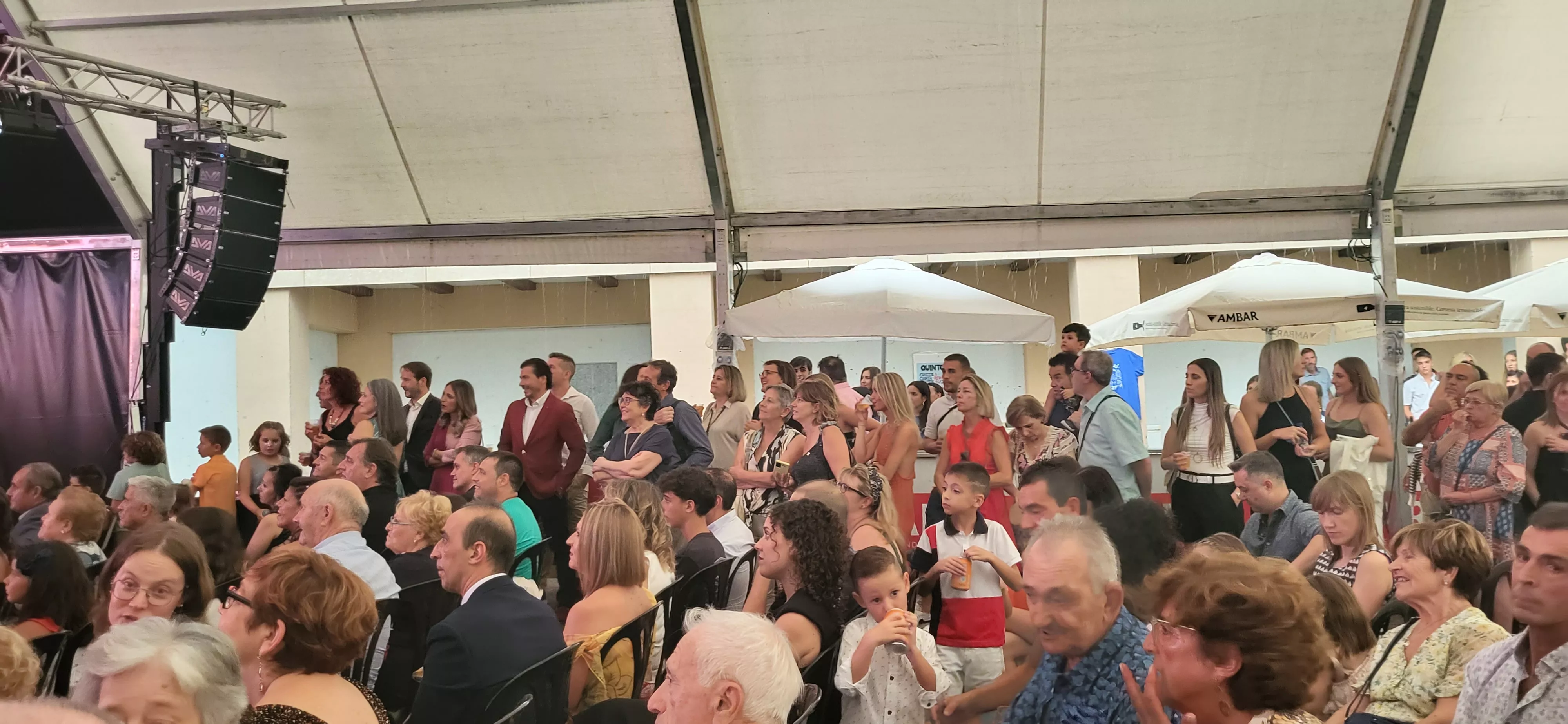  Presentación de las mairalesas, quintos y quintas de Almudévar. Foto: Mercedes Manterola