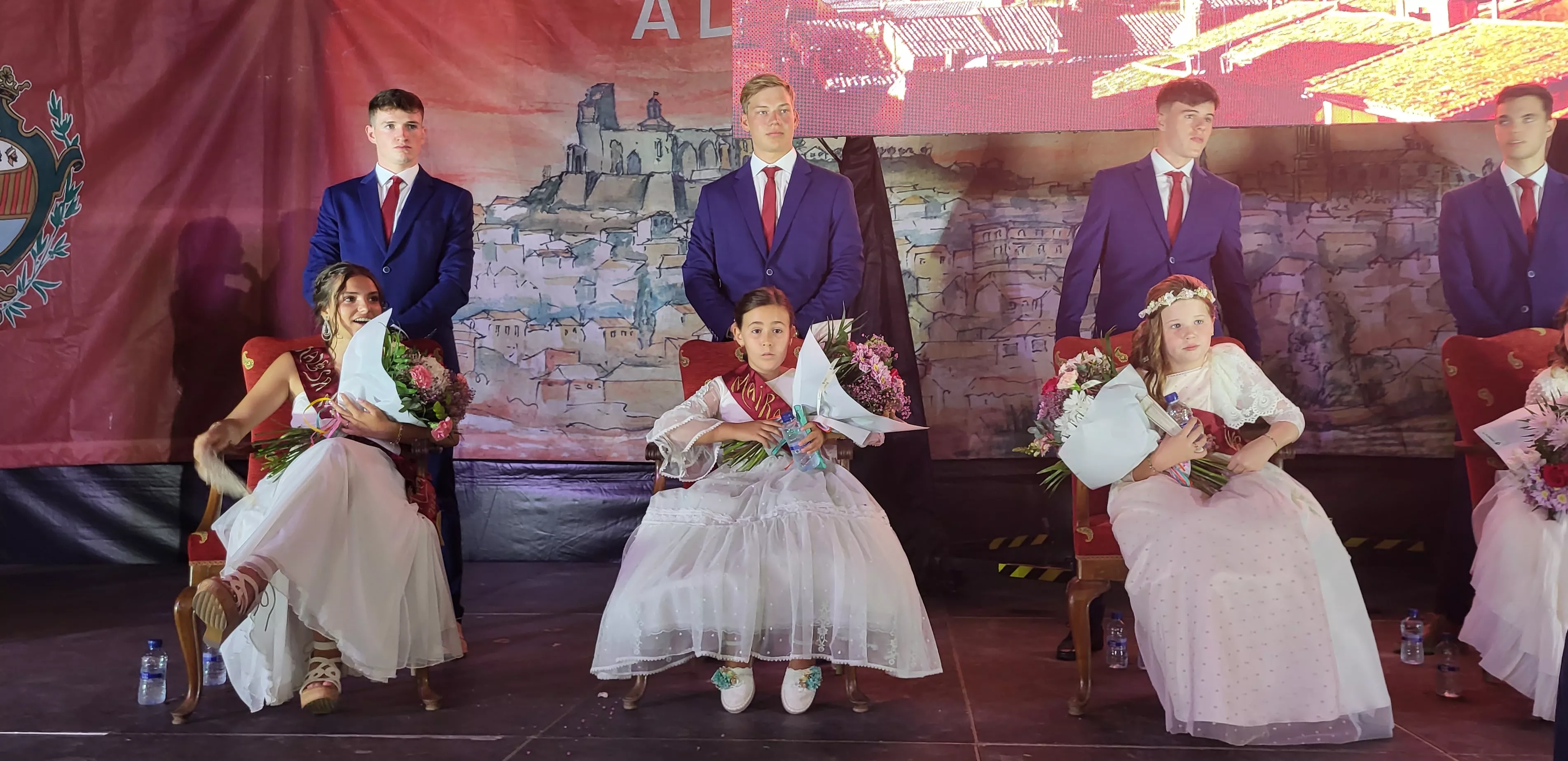  Presentación de las mairalesas, quintos y quintas de Almudévar. Foto: Mercedes Manterola