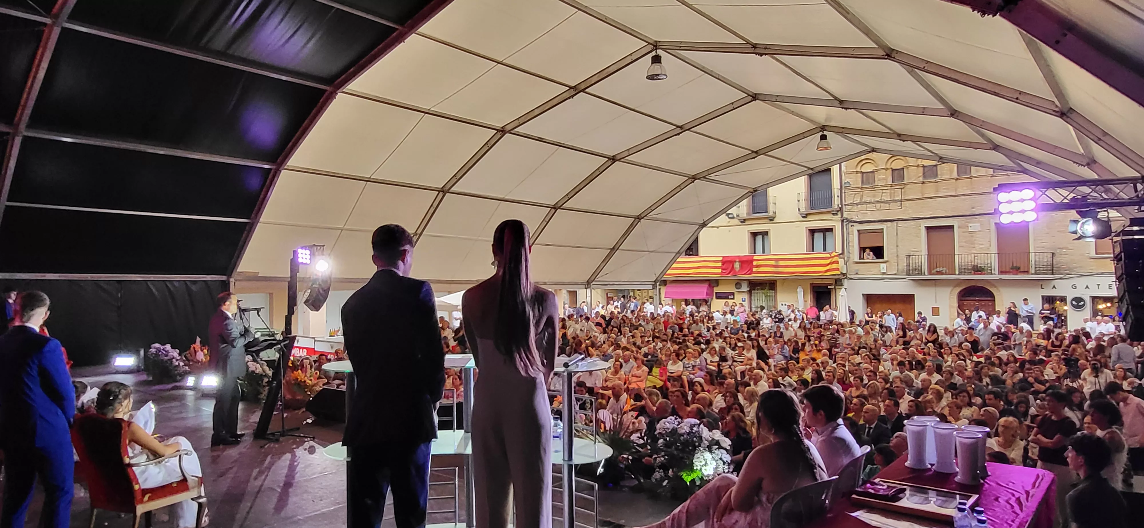  Presentación de las mairalesas, quintos y quintas de Almudévar. Foto: Mercedes Manterola