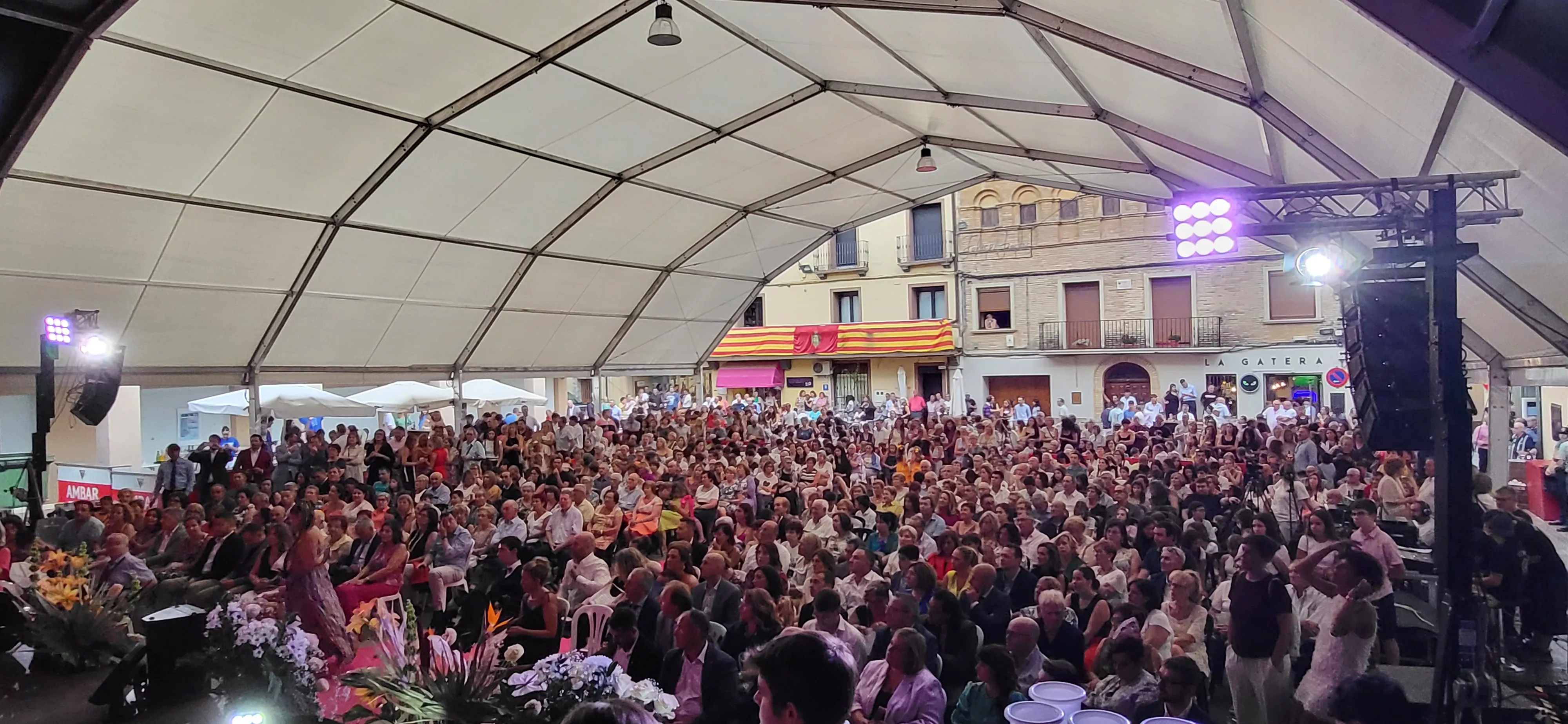  Presentación de las mairalesas, quintos y quintas de Almudévar. Foto: Mercedes Manterola