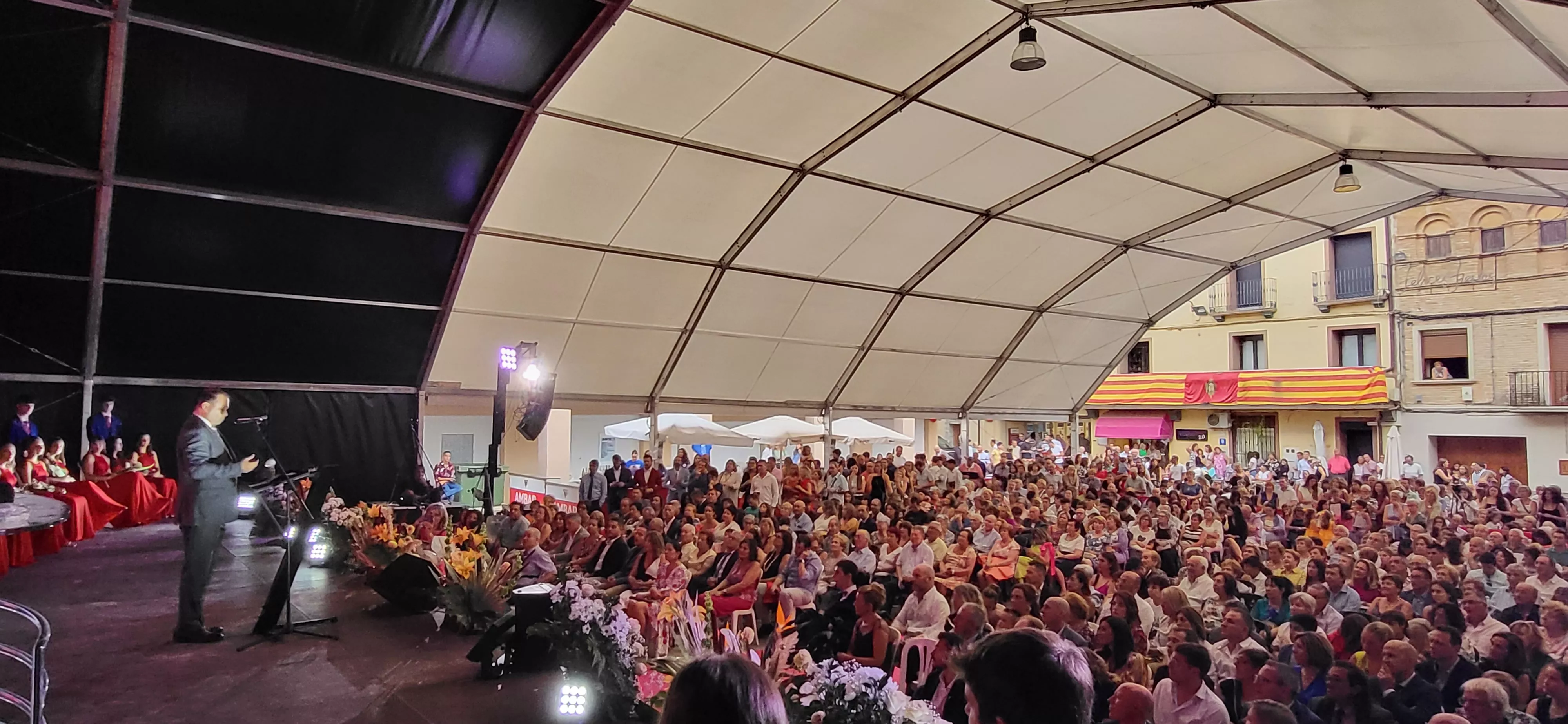  Presentación de las mairalesas, quintos y quintas de Almudévar. Foto: Mercedes Manterola