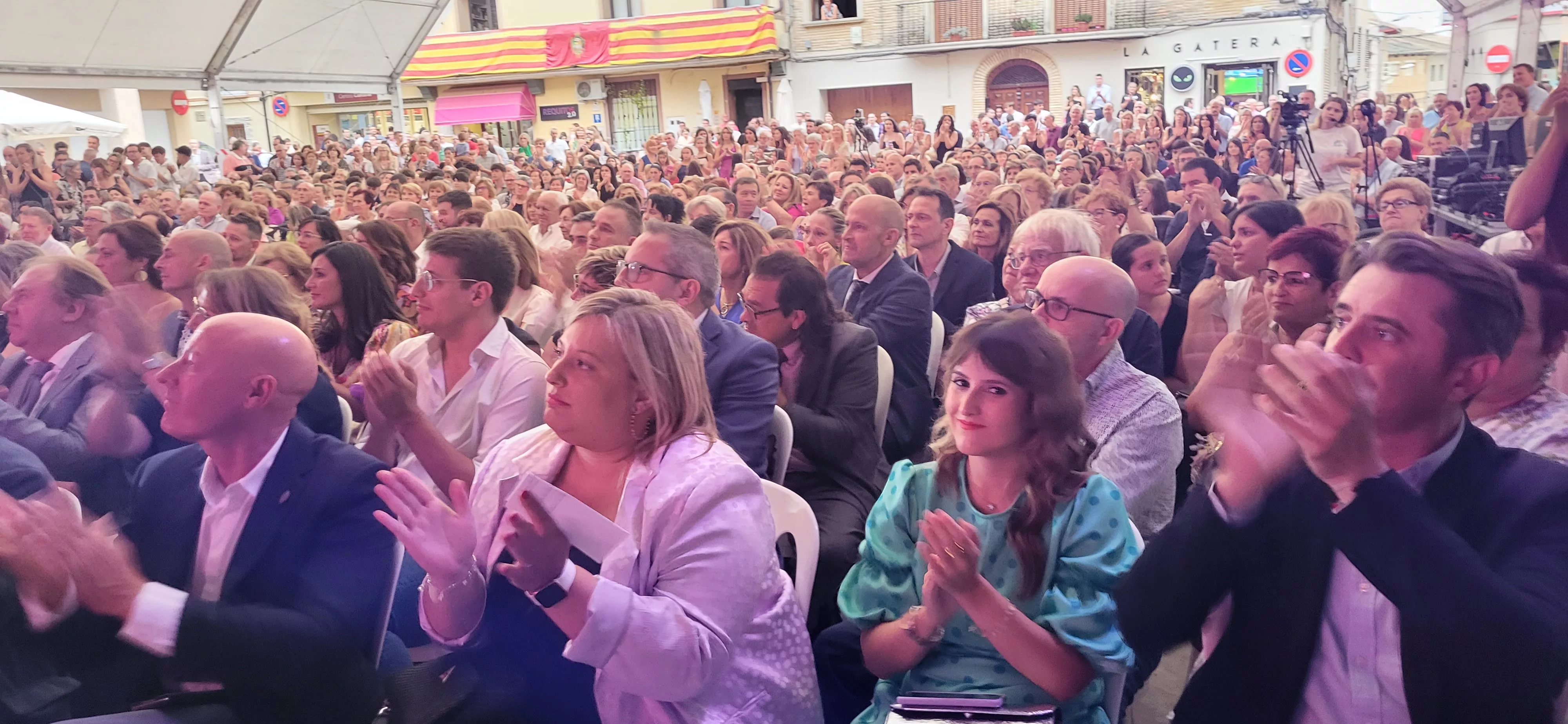  Presentación de las mairalesas, quintos y quintas de Almudévar. Foto: Mercedes Manterola