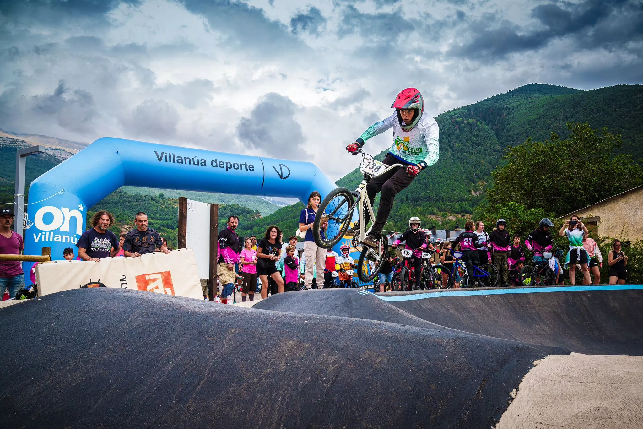 Campeonato de Pumptrack en Villanúa. Turismo Villanúa / Yhabril Moro