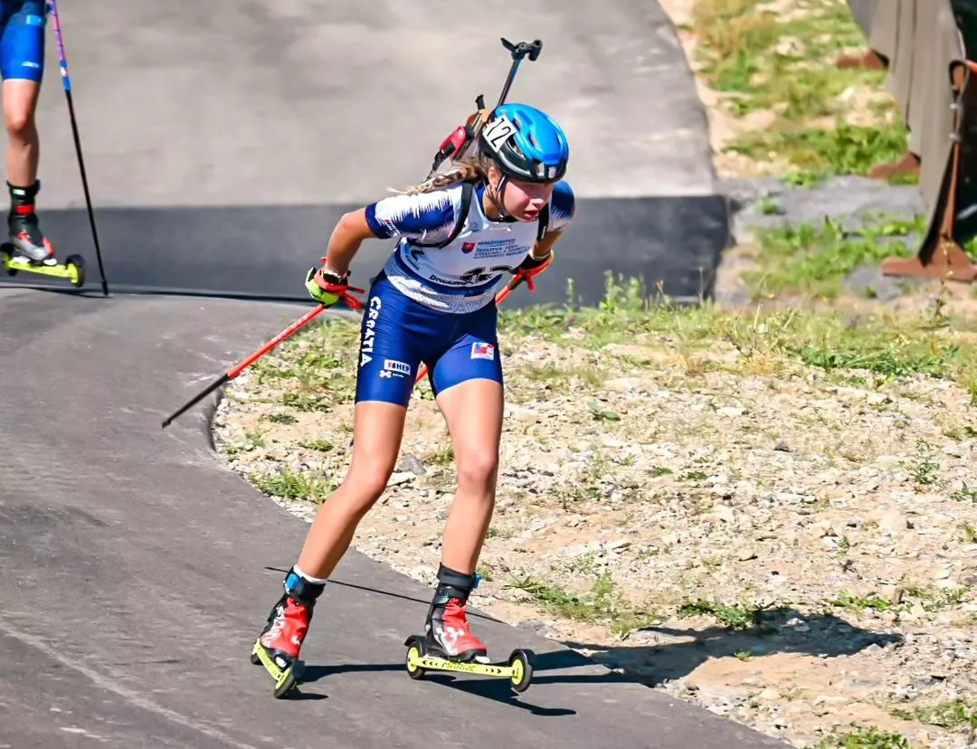 Material de Bonés Sports para deportistas de élite