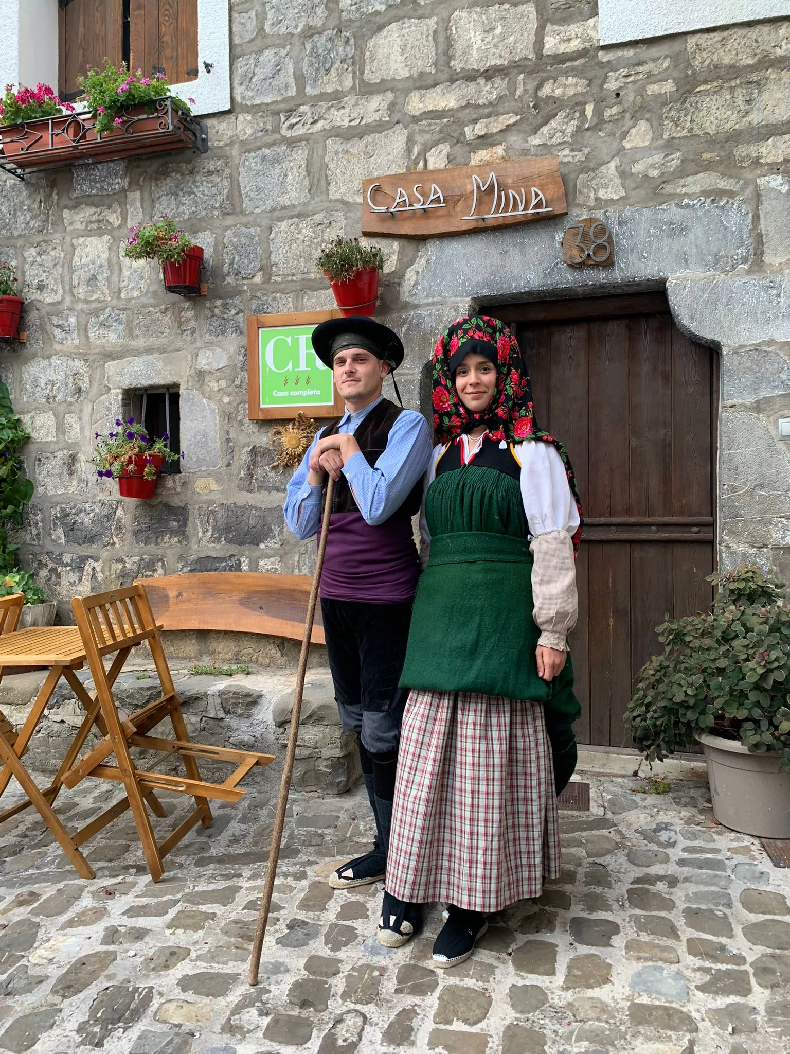 Celebración del Día de Traje Tradicional Ansotano.