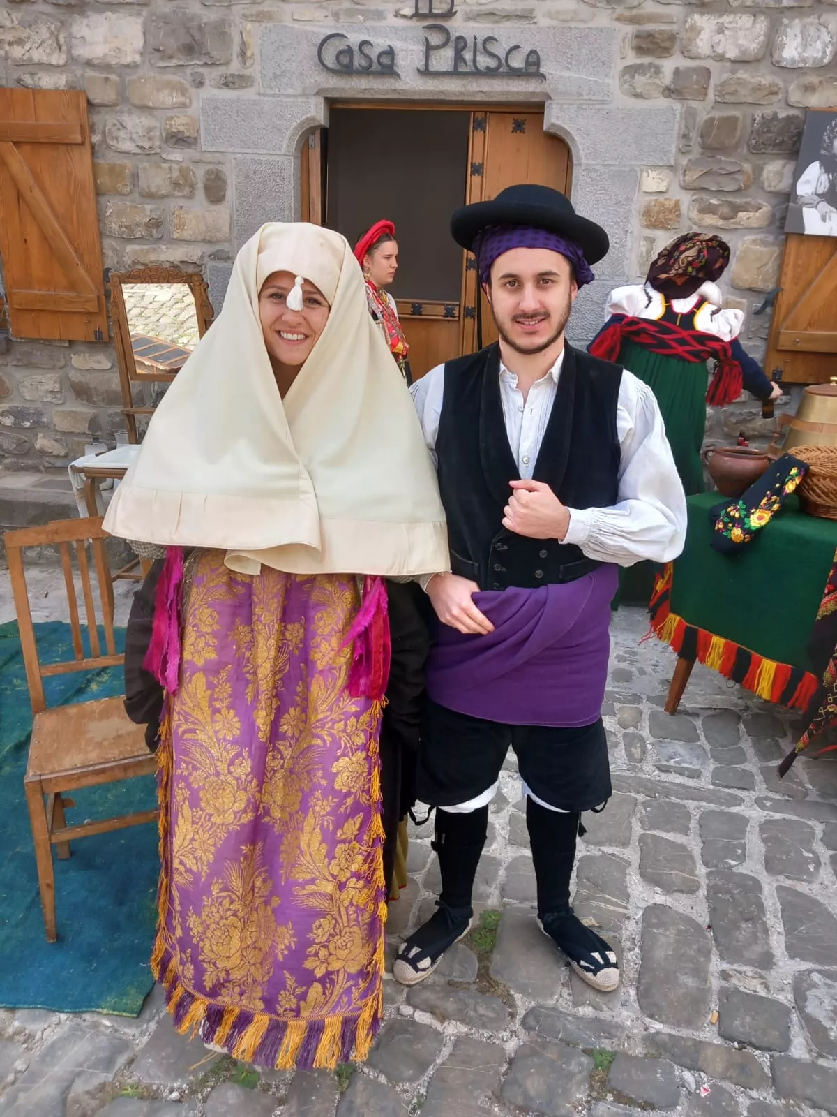 Celebración del Día de Traje Tradicional Ansotano.