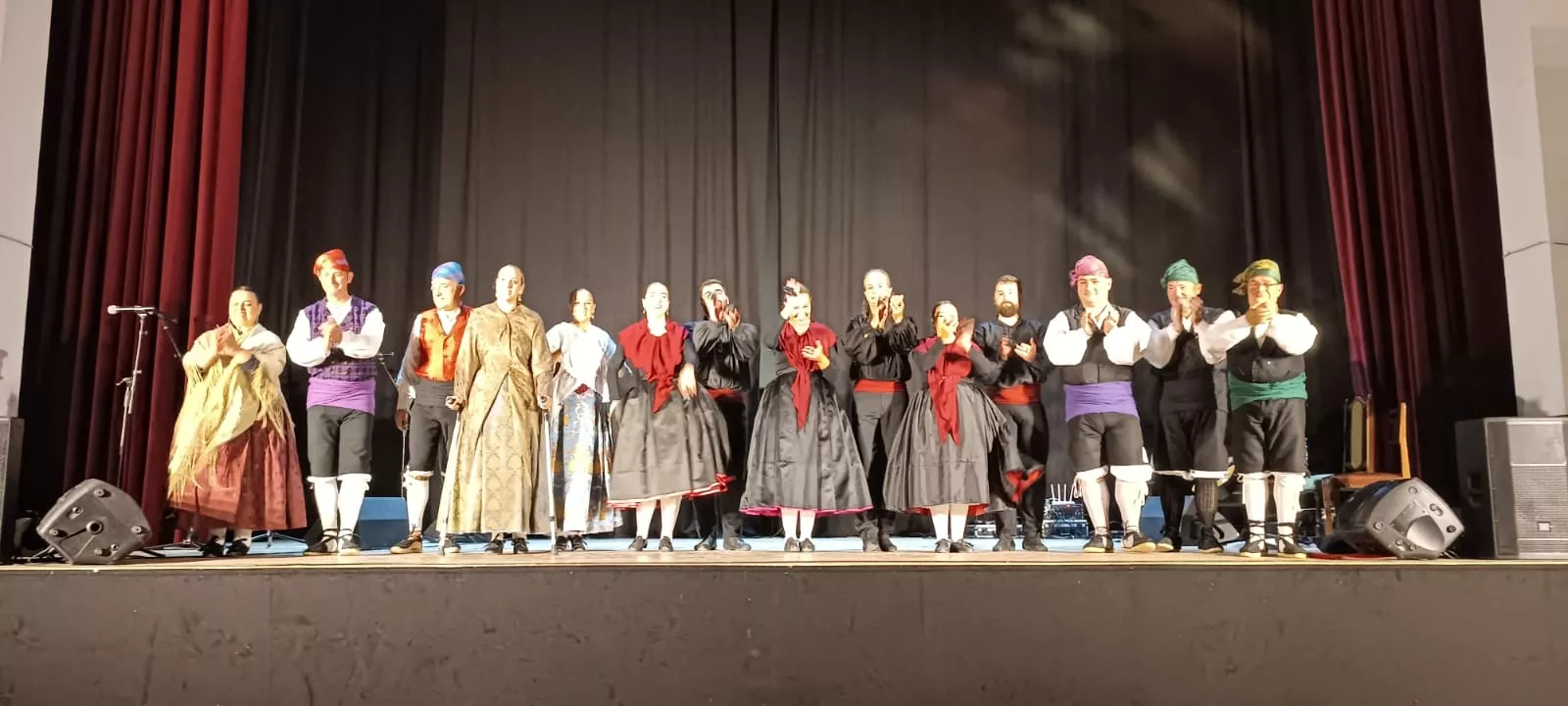 Festival de Jota de la Compañía de Roberto Ciria en Ansó.