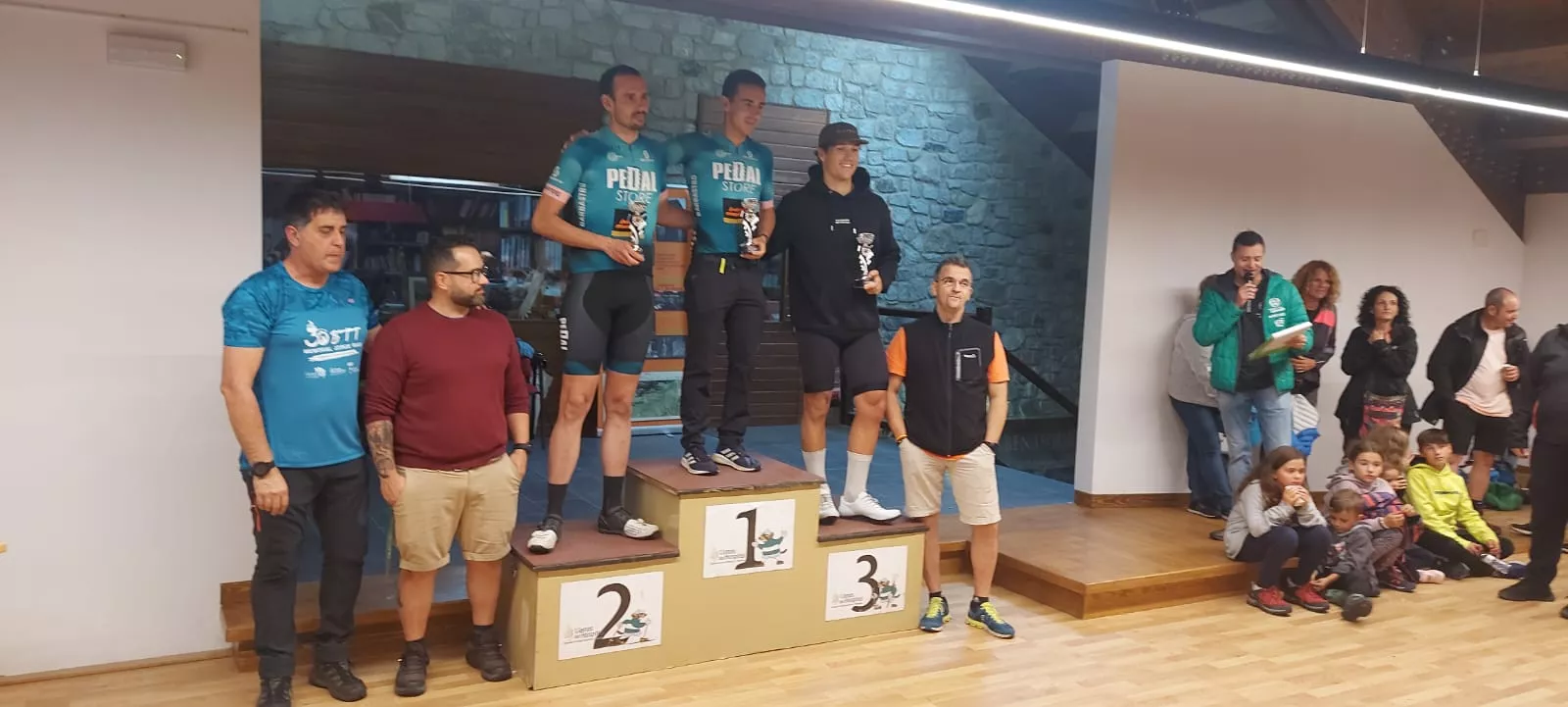 Podio absoluto masculino.