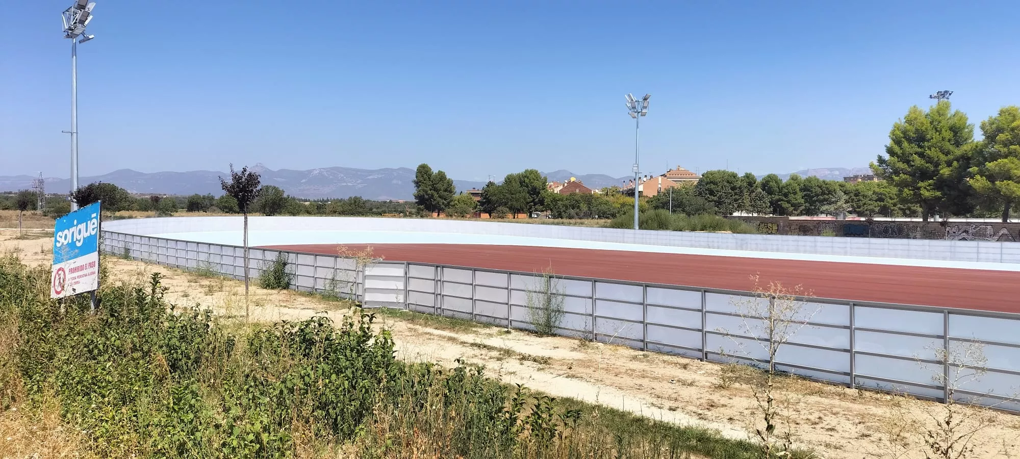 Pista de patinaje junto a los campos de San Jorge.