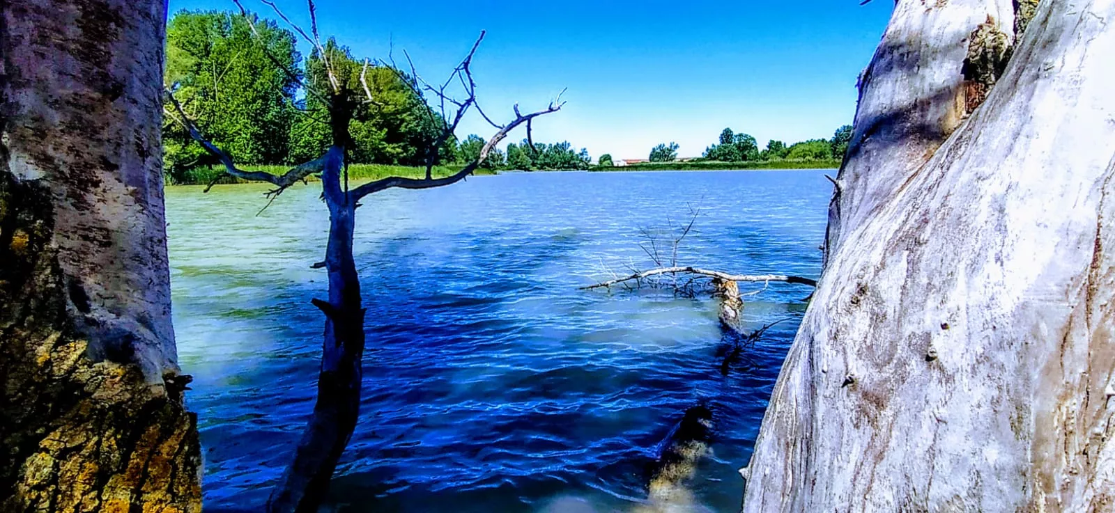 Imagen de archivo de la Alberca de Cortés completamente llena. Orduna pide a transportes que se arregle el camino. Joaquín Santafé