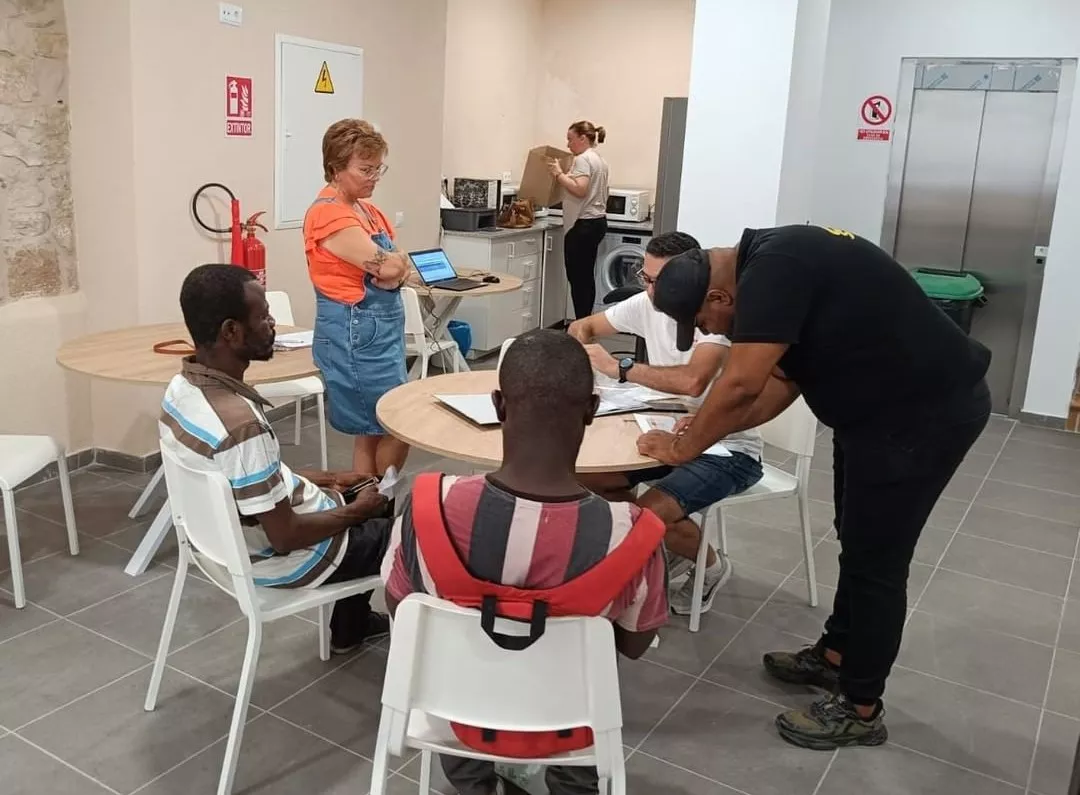 Más de un centenar de personas se han beneficiado del albergue y otros servicios en Fraga.