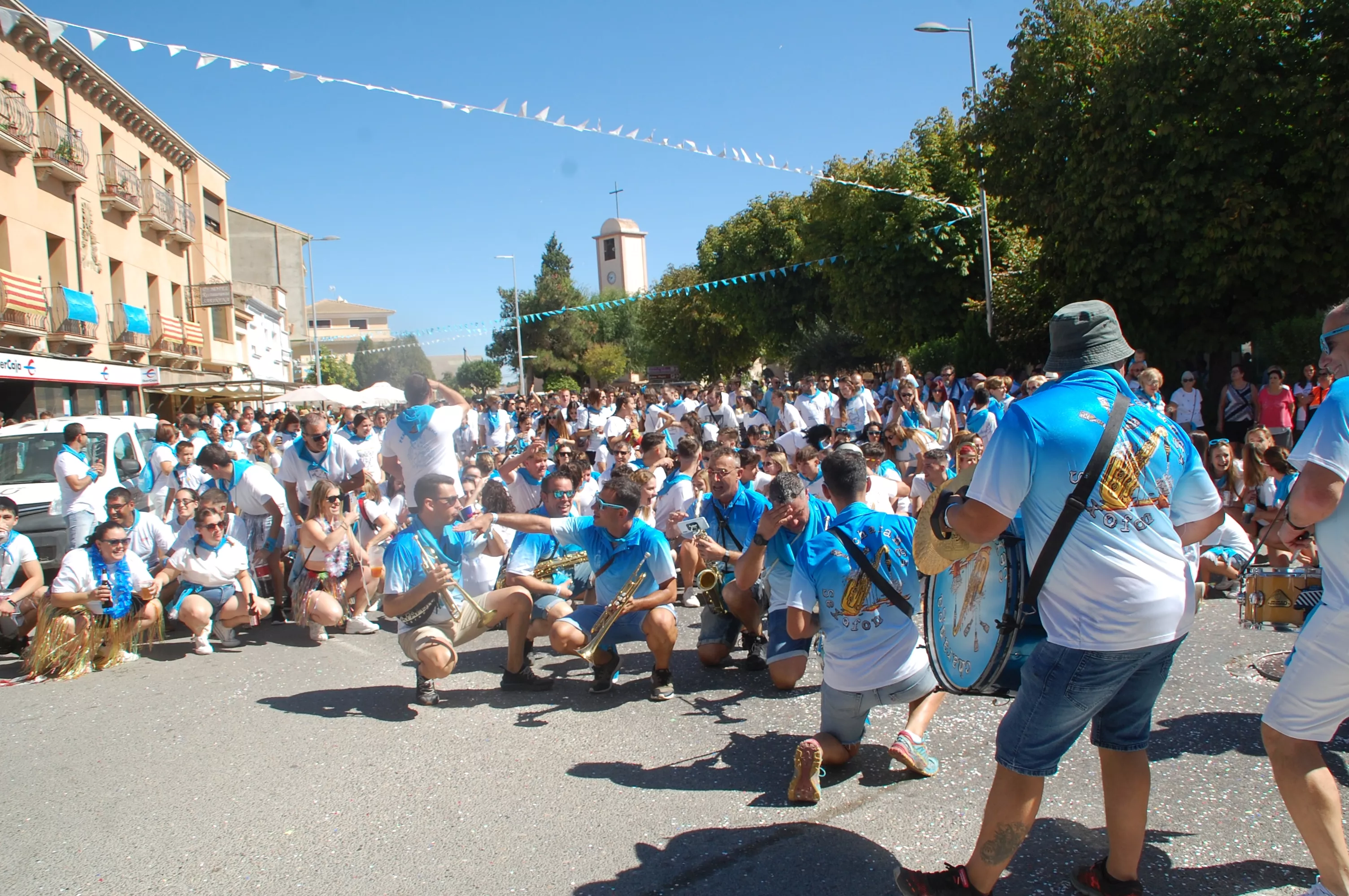 Charanga Sexofón con las peñas.