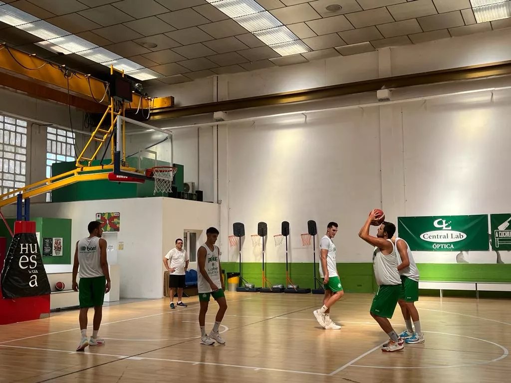 Primer entrenamiento del Lobe Huesca en el Center. Foto: A. Mora