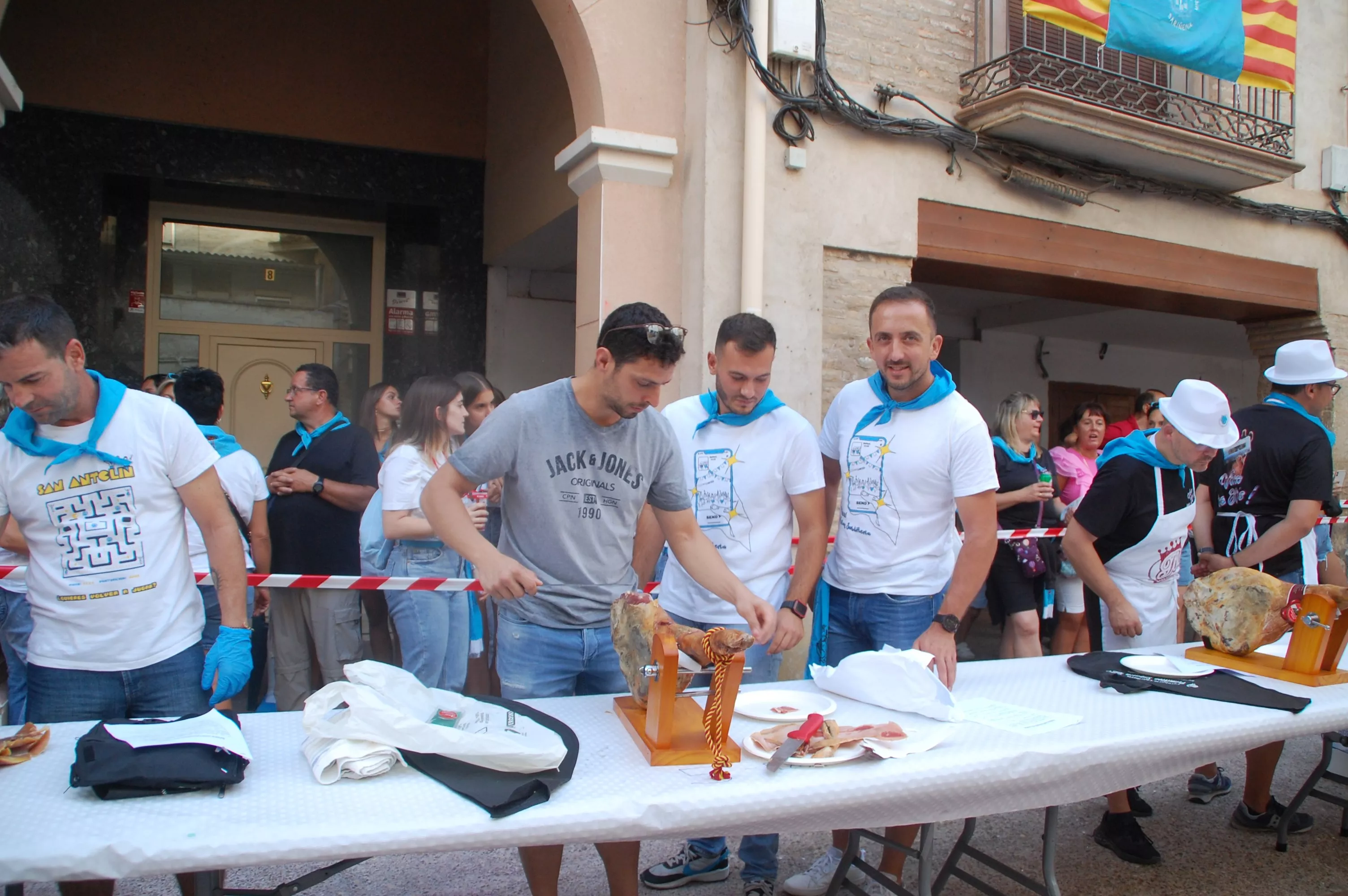  Concurso de Cortadores de Jamón en las fiestas de Sariñena.