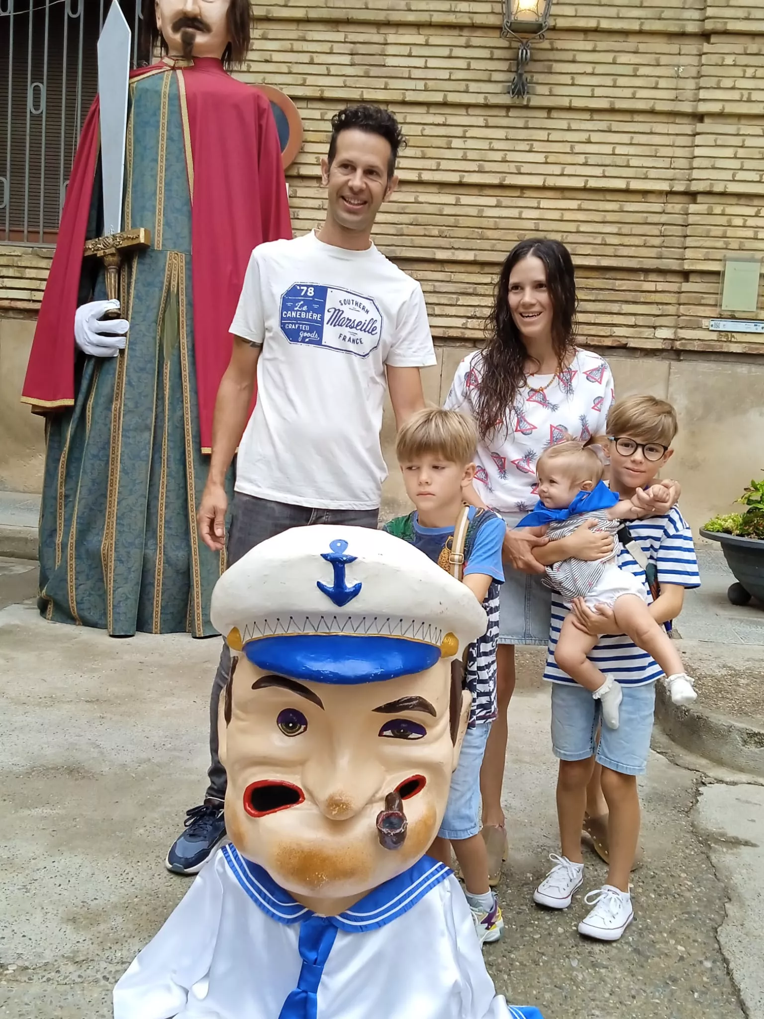 Acto de entrega en Barbastro de la pañoleta Mis primeras fiestas 