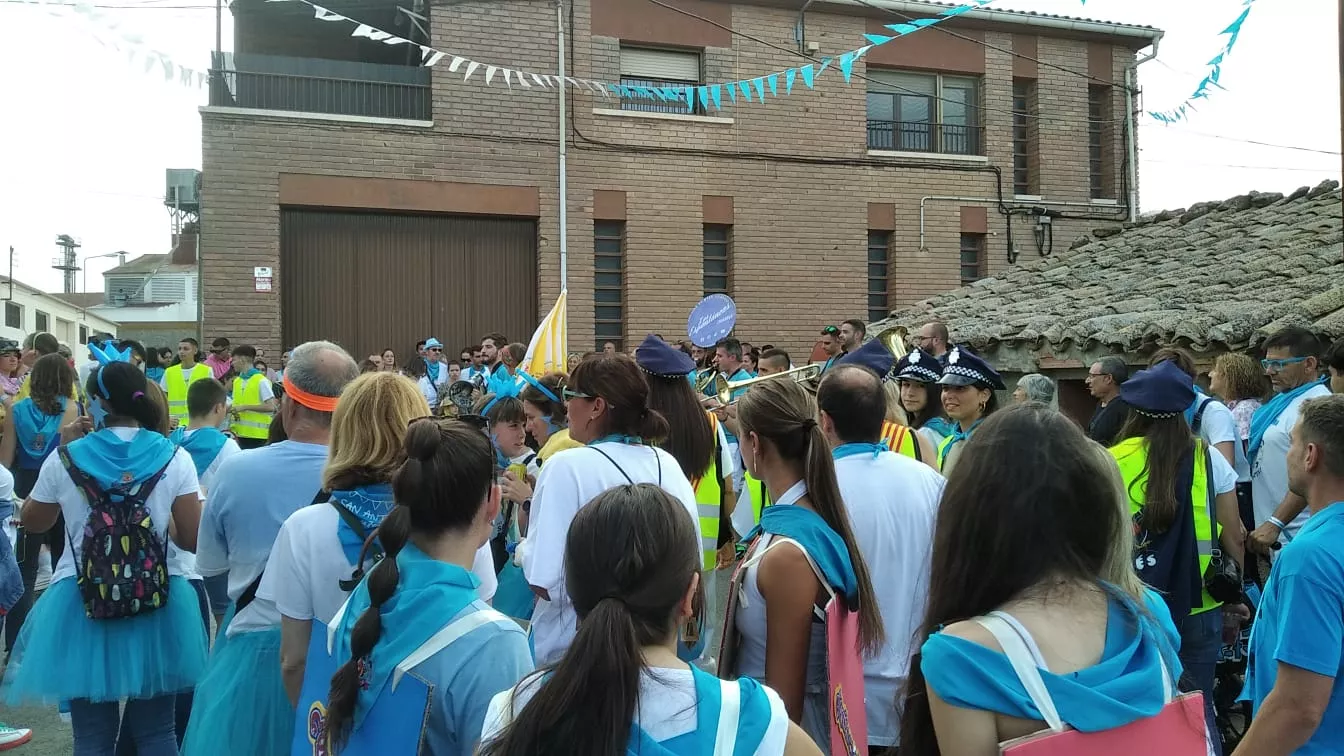 Ronda de Peñas en las fiestas de San Antolín de Sariñena.