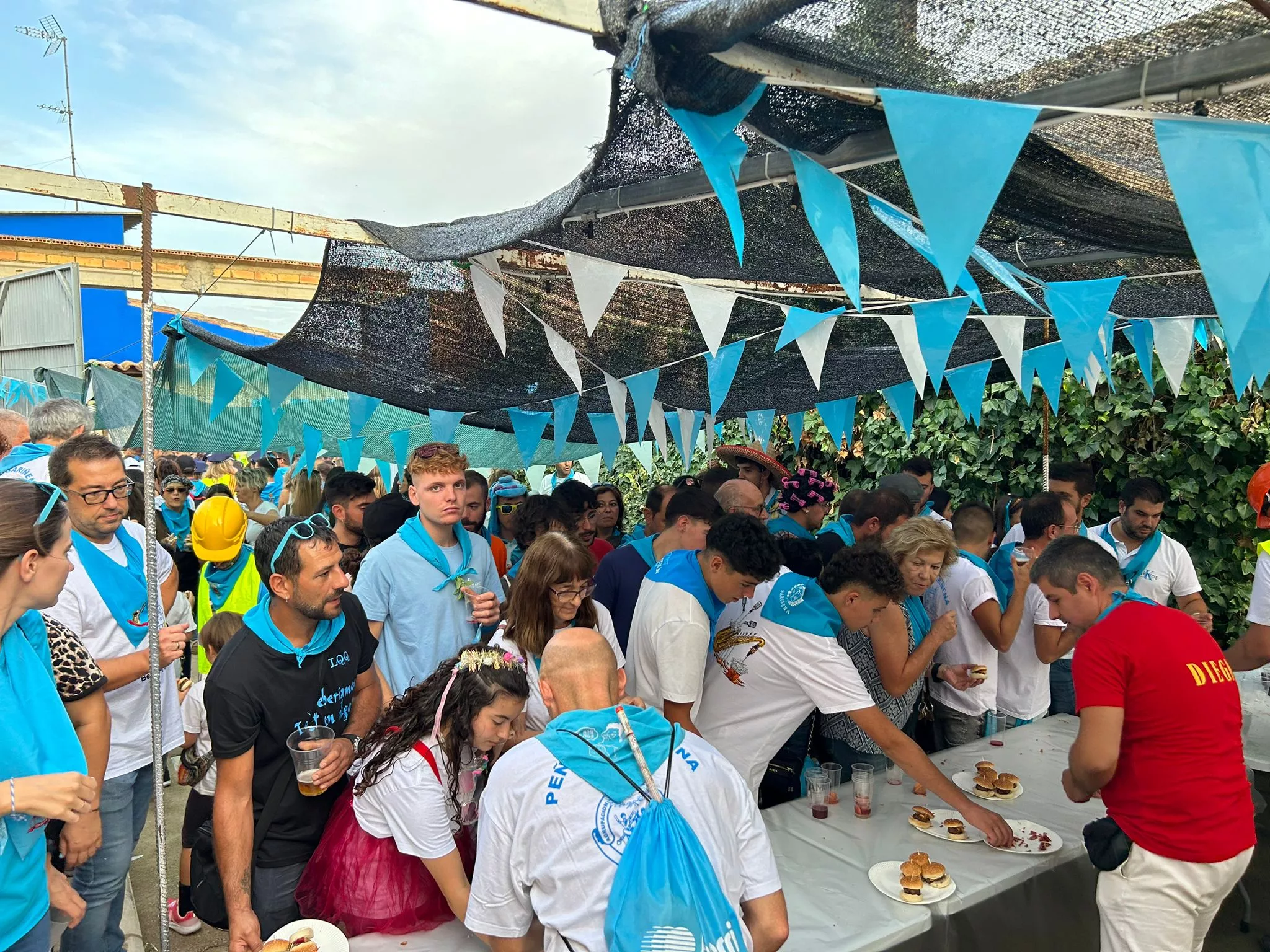 Ronda de Peñas en las fiestas de San Antolín de Sariñena.