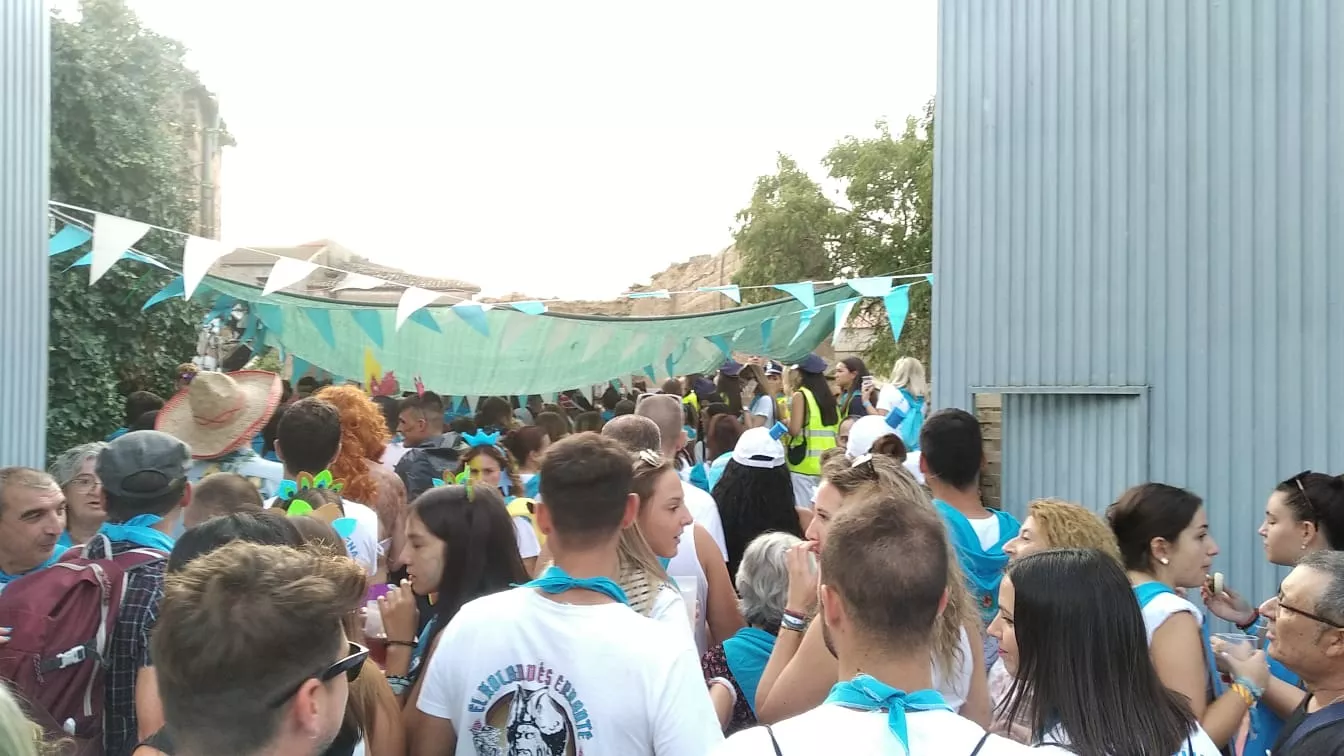Ronda de Peñas en las fiestas de San Antolín de Sariñena.
