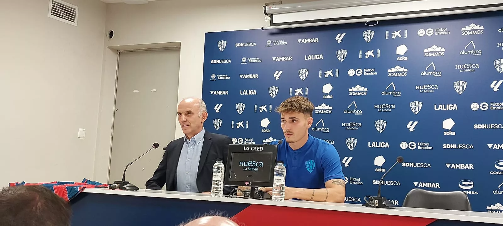 Presentación de Hugo Vallejo por Ángel Martín González