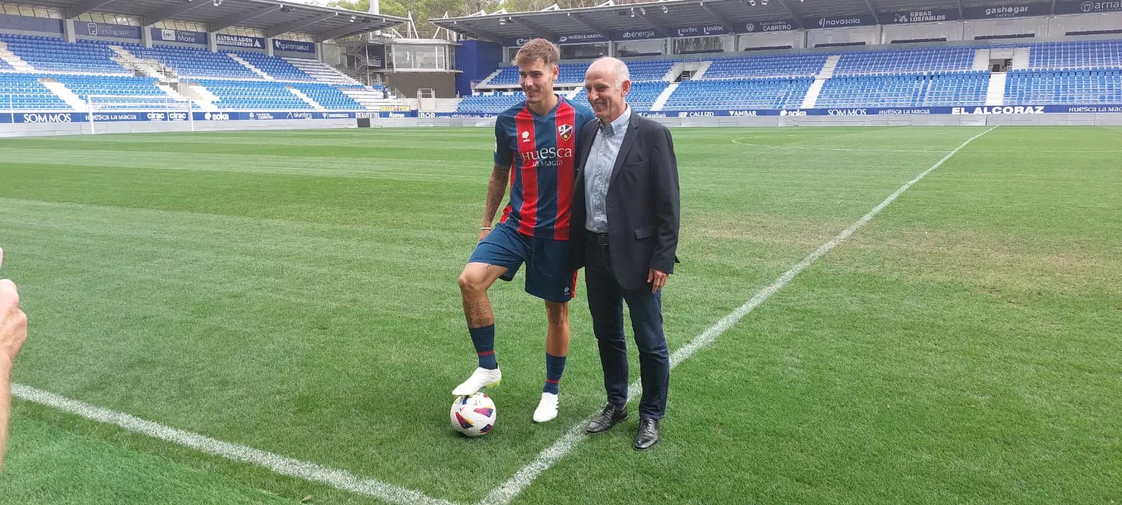 Presentación de Hugo Vallejo por Ángel Martín González