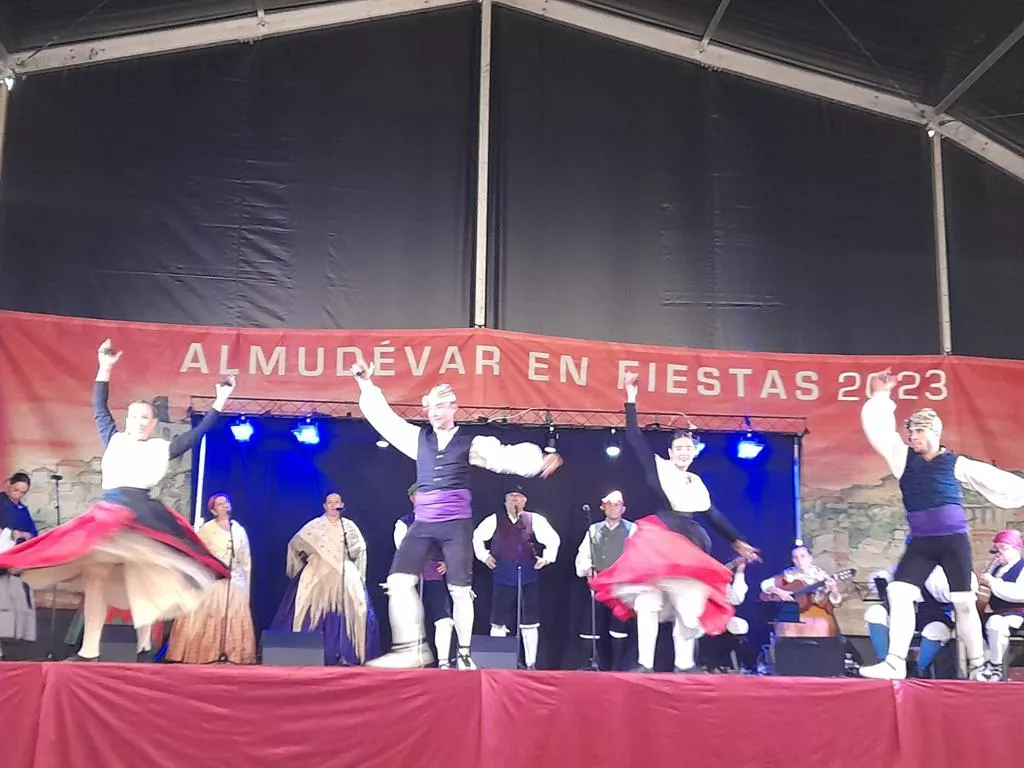 Festival de Jotas la Gala de Campeones de Almudévar 