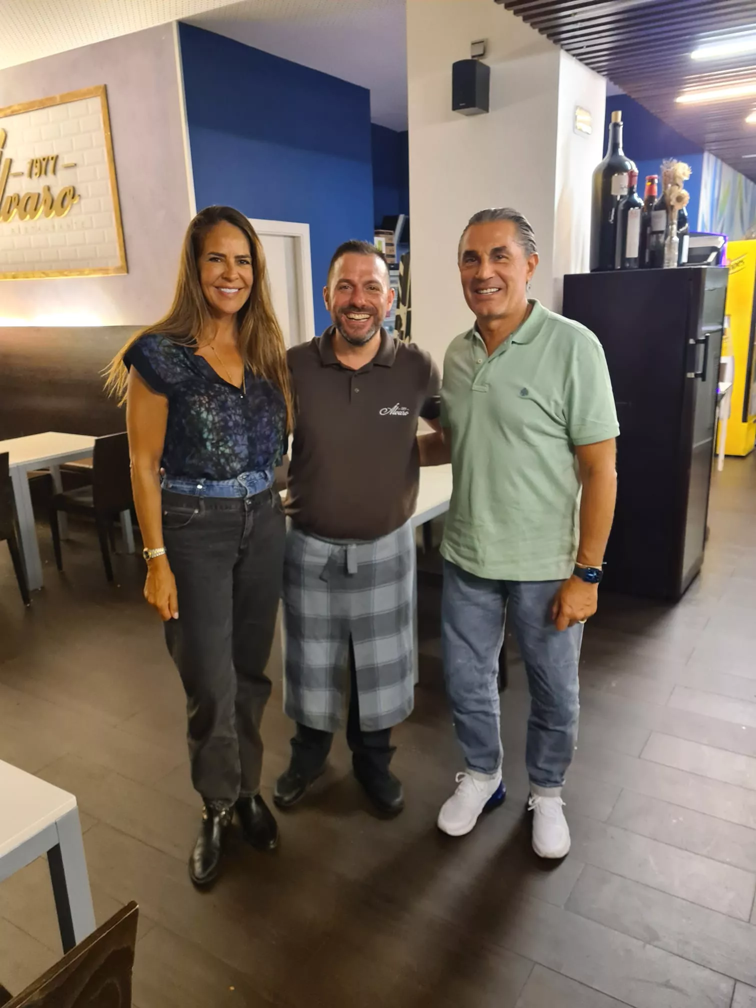 Blanca Ares, mujer del seleccionador, Álvaro y Sergio Scariolo