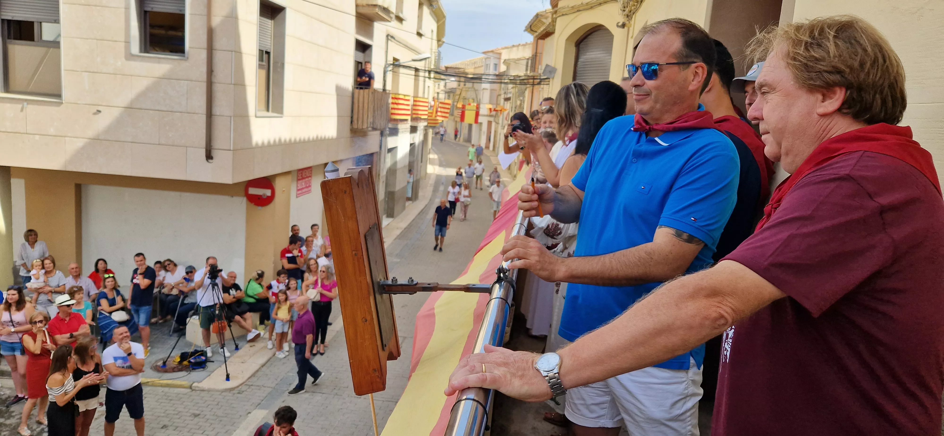 Gran chupinazo anunciador de las fiestas de Almudévar 2023. Foto Myriam Martínez 