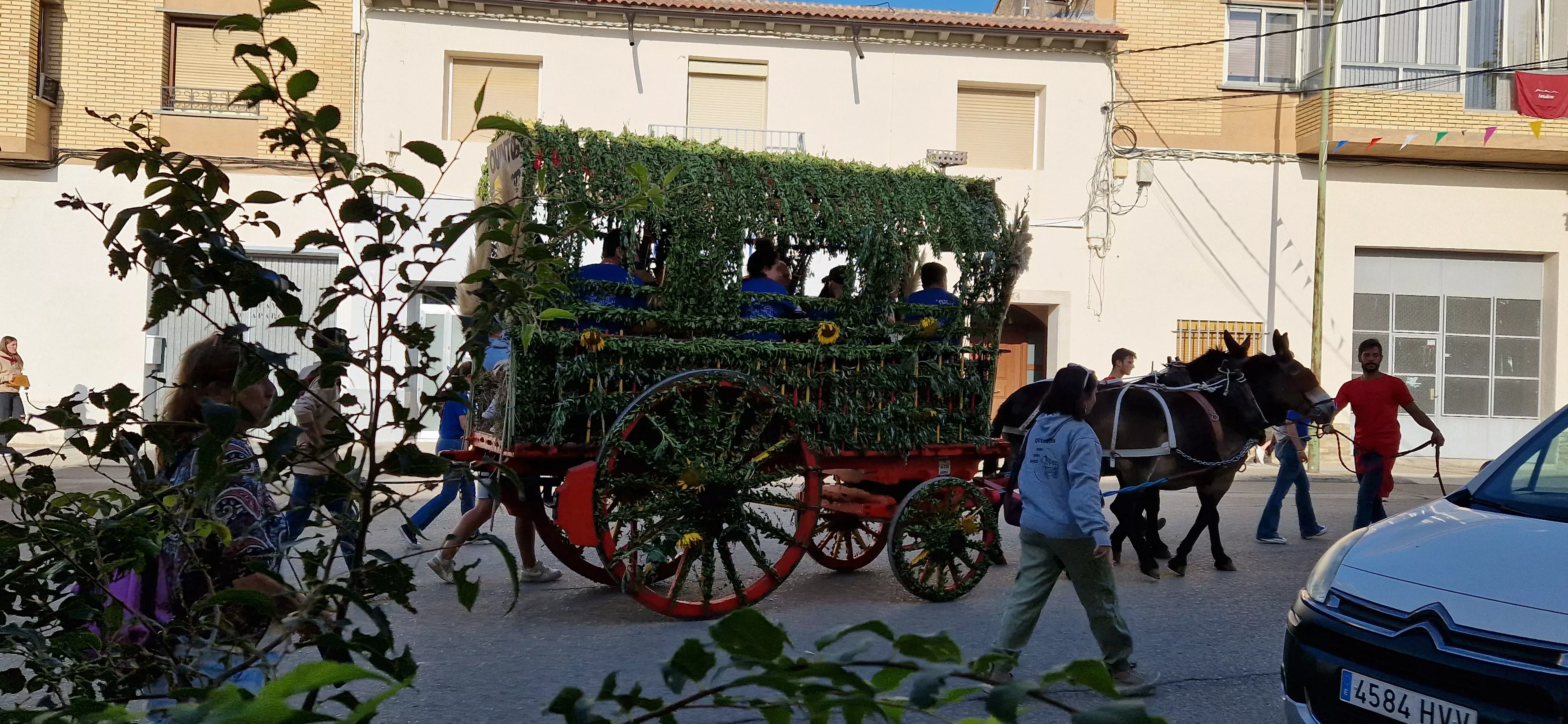 Ronda de la Galera 2023 en Almudévar. Foto Myriam Martínez 