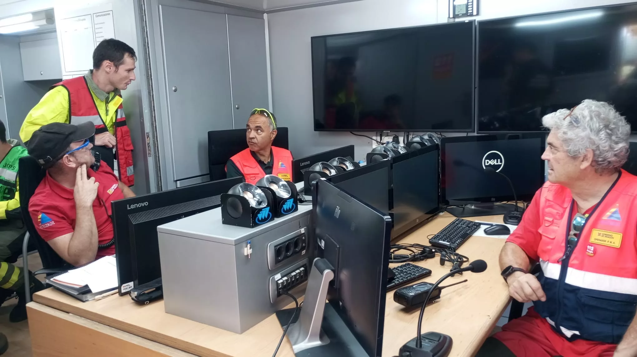 Puesto de mando avanzando instalado en Salas por el simulacro de incendio en Bolea.