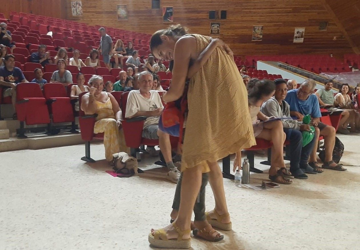 Un abrazo, la mejor acogida.