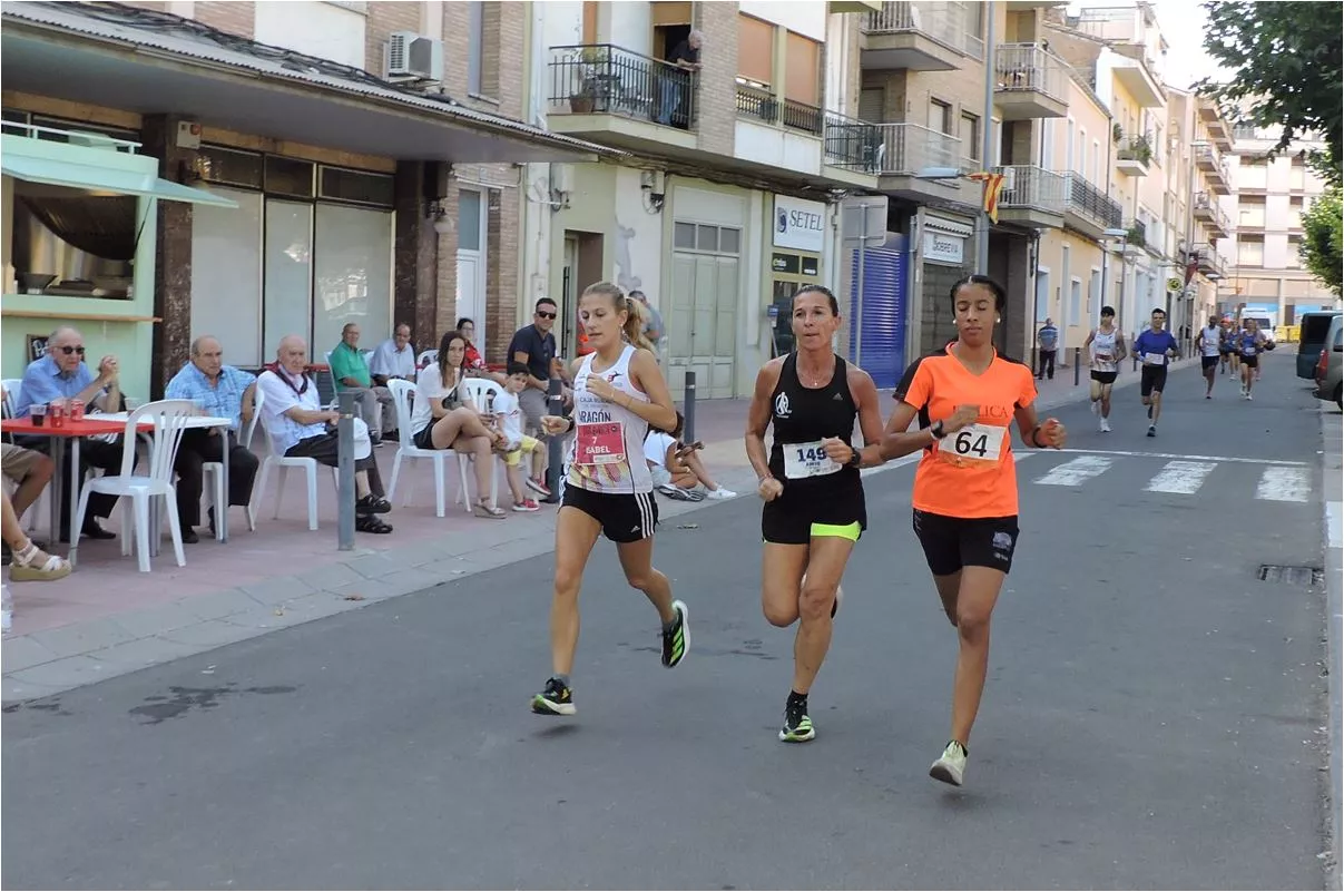 Isabel Linares. Ani Buero y Marwa Elkhouyaali