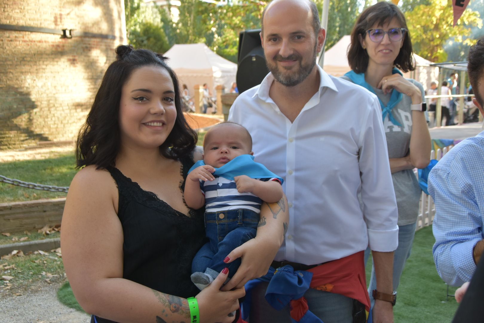 Los bebés de Monzón reciben su primera pañoleta (50)