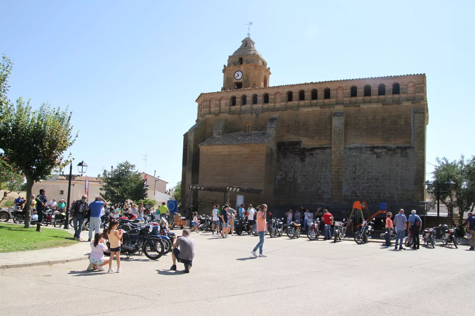 XVIII Concentración de Motos Antiguas de Alberuela de Tubo. Foto Carlos Neofato 