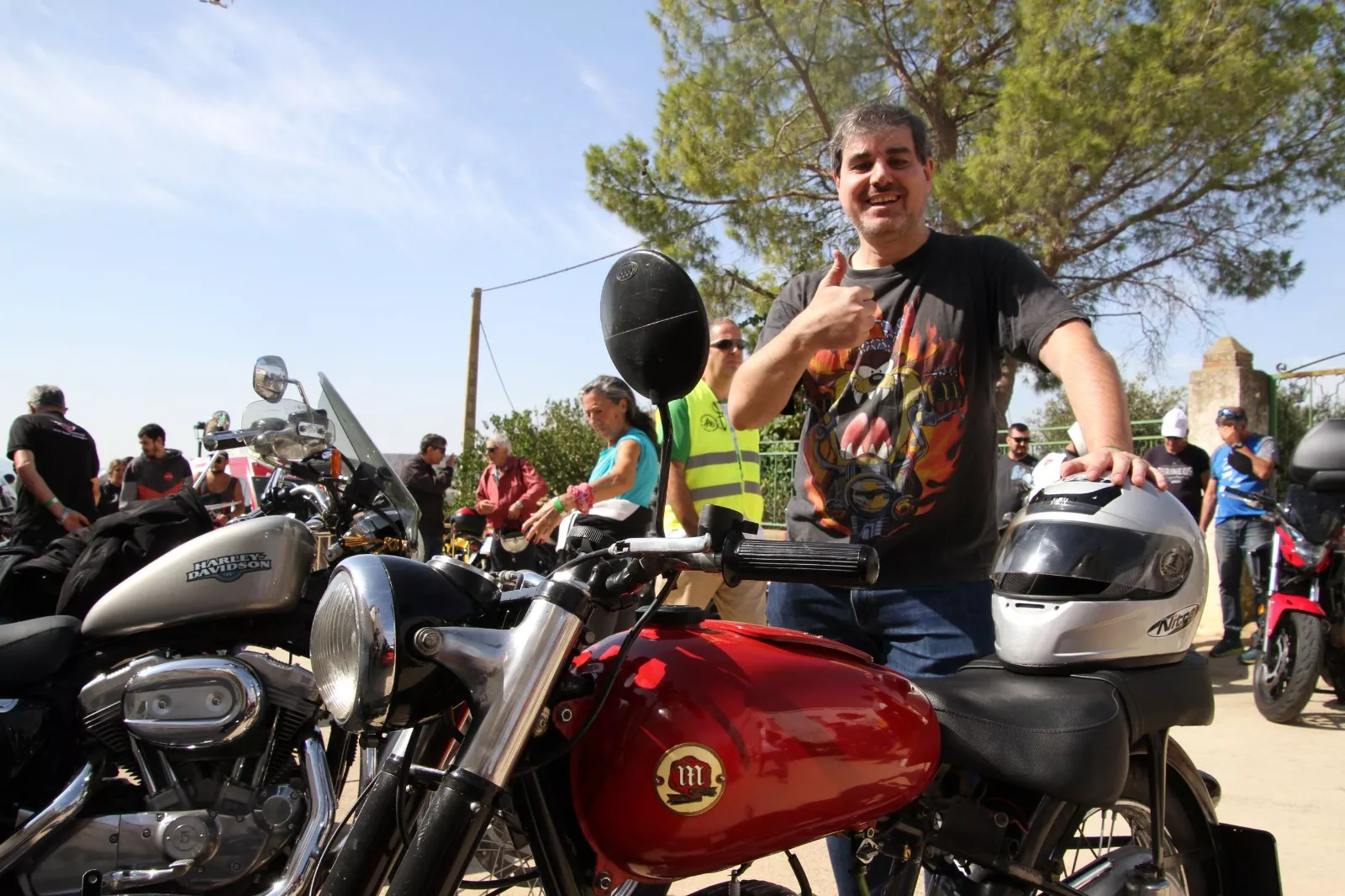 XVIII Concentración de Motos Antiguas de Alberuela de Tubo. Foto Carlos Neofato 