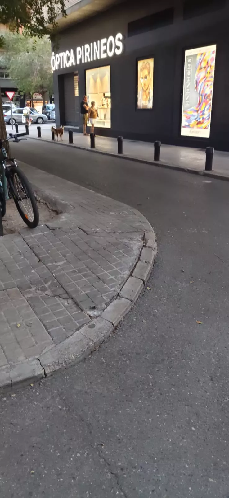 Avenida Pirineos (2)