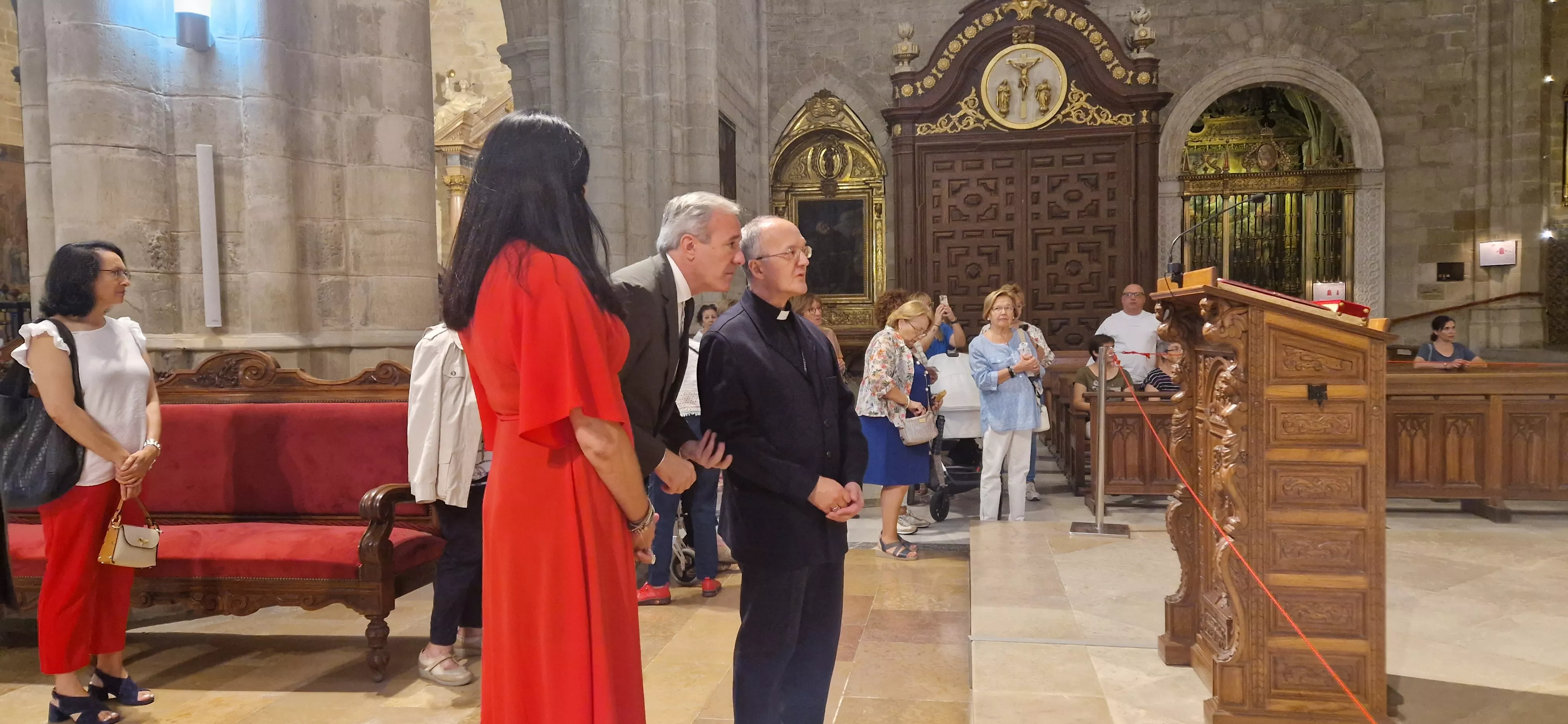 El presidente ha visitado después la Catedral de Huesca. Foto Myriam Martínez 