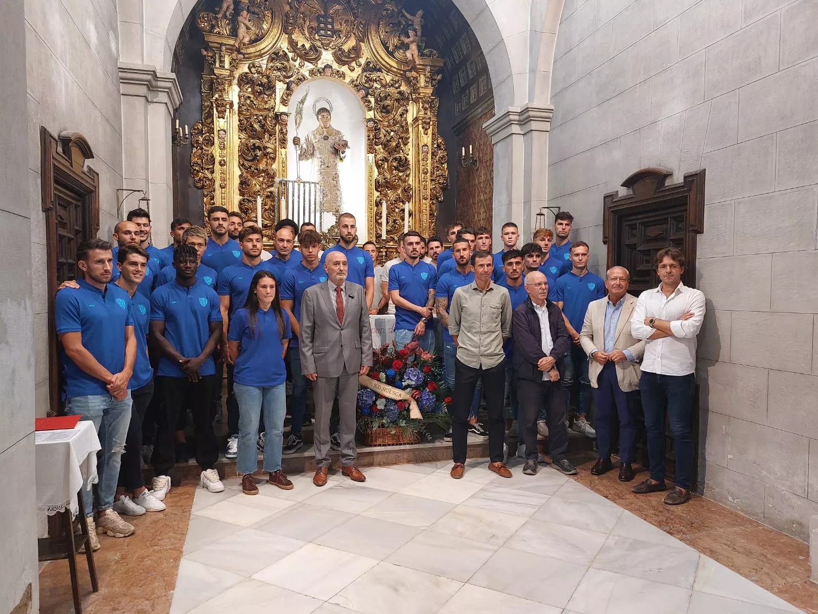 Ofrenda de Flores del Huesca a San Lorenzo