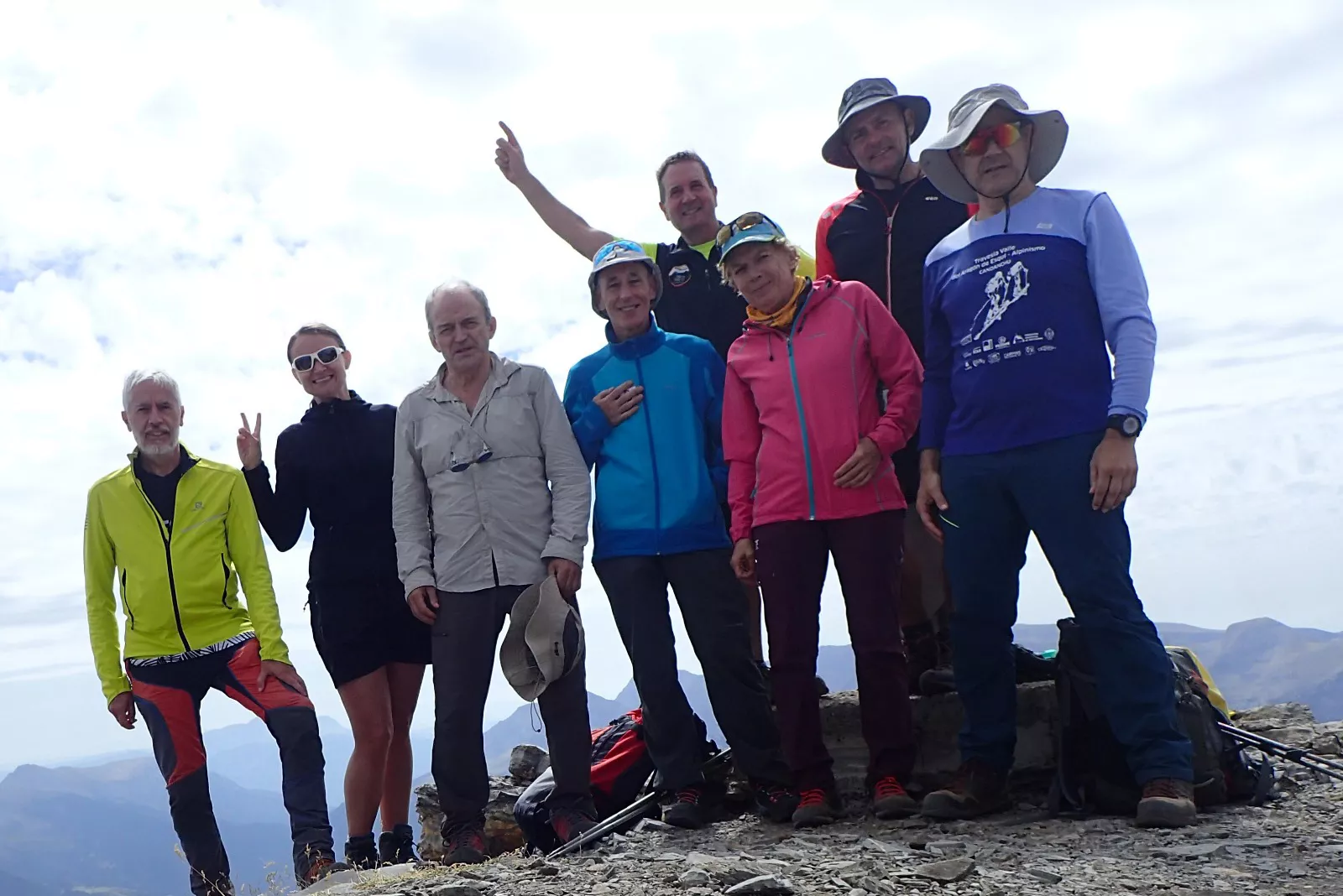 El grupo en la cumbre.