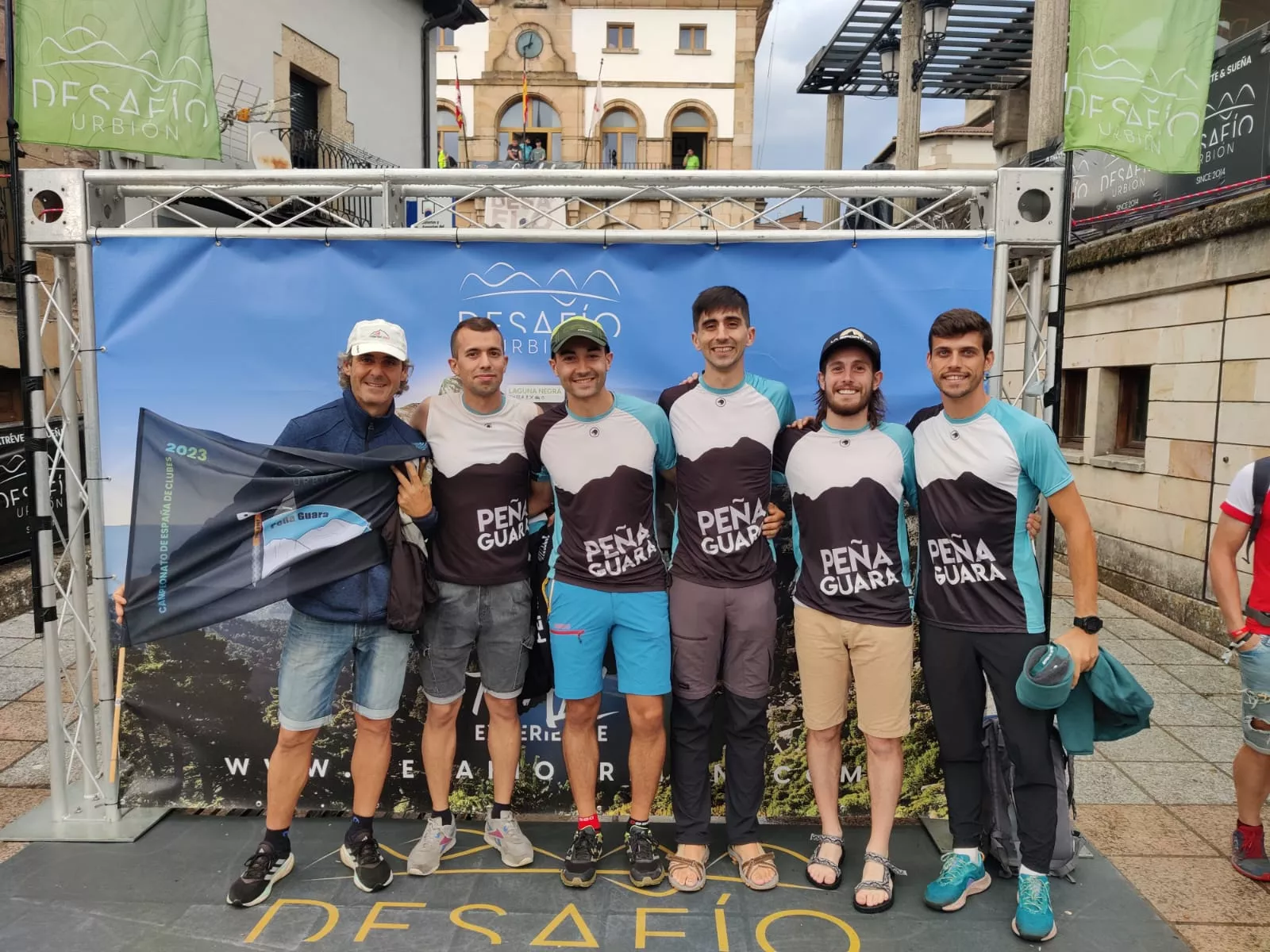 Equipo de Peña Guara en Desafío Urbión