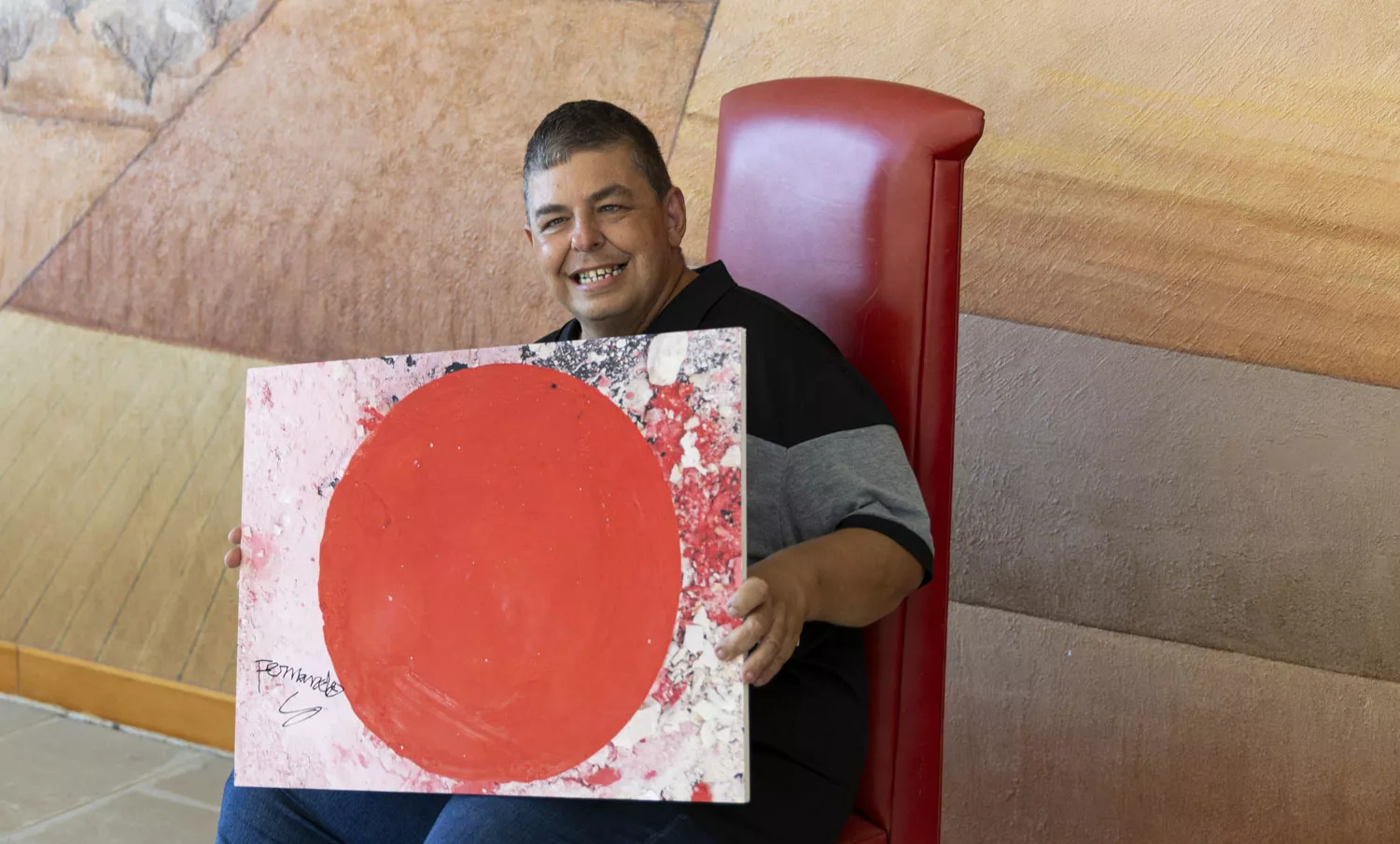 Fernando Vidal, autor de la etiqueta del Vino Amigo.