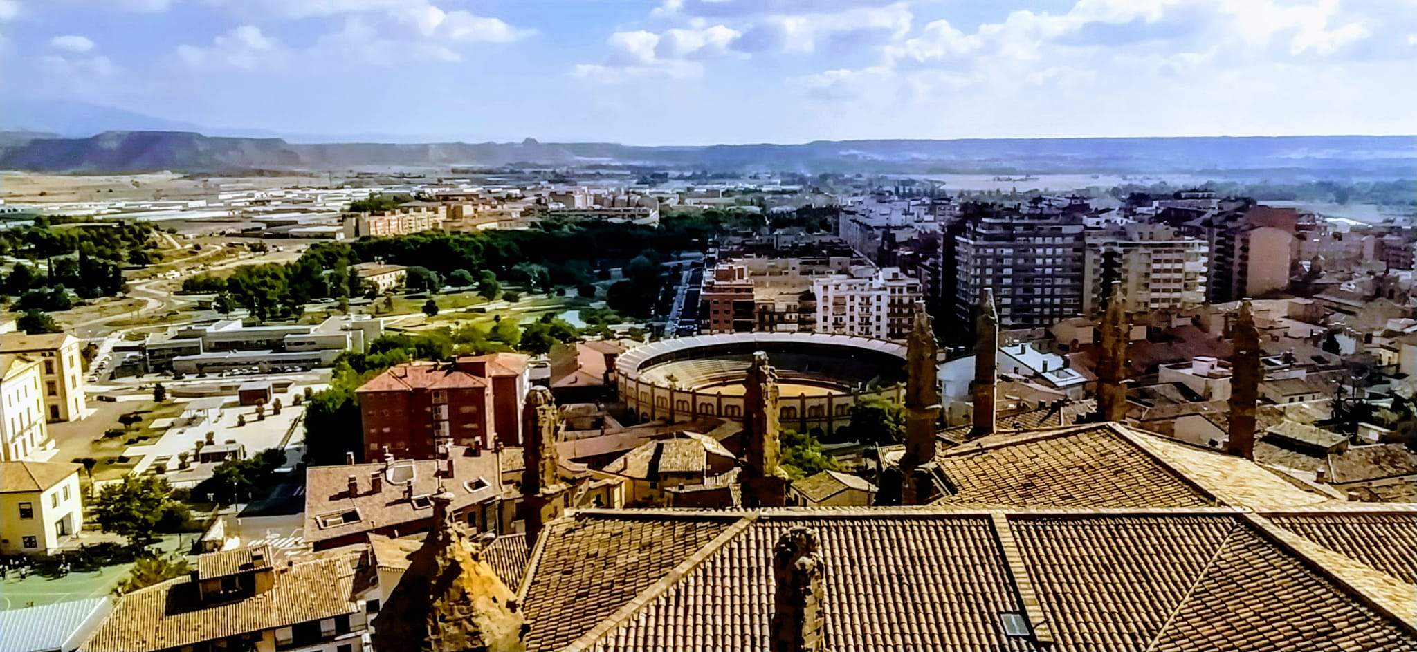 La plaza de toros y su entorno. Foto Joaquín Santafé