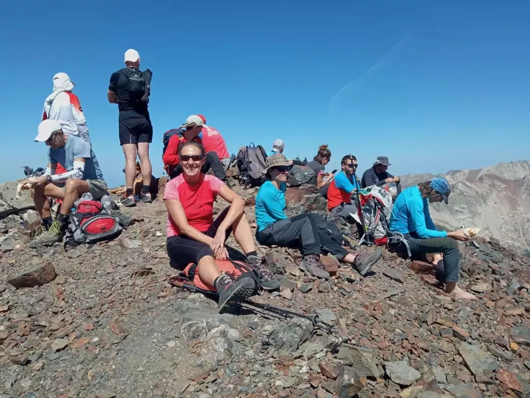  El Club de Montaña Nabaín y el Club Atlético Sobrarbe han ascendido a las cumbres del macizo de Llardana.