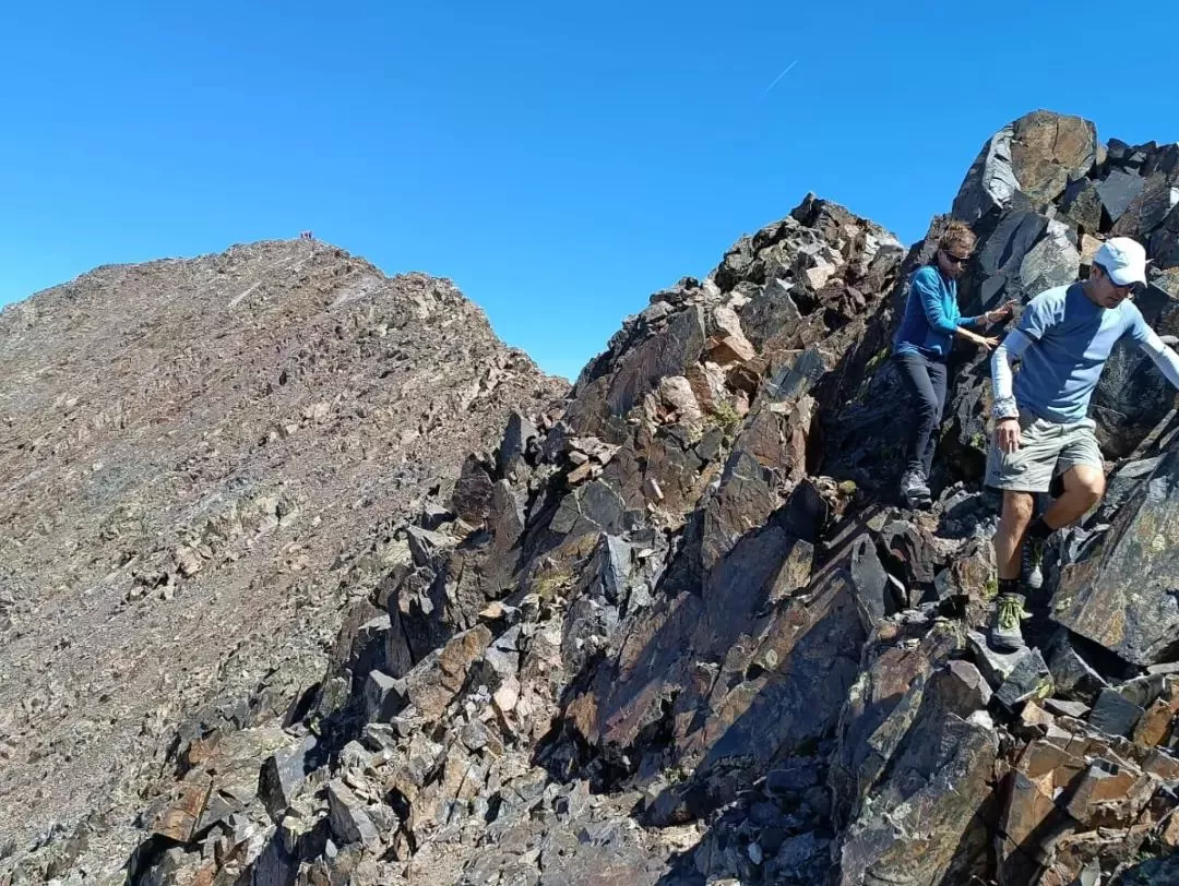 Ascensión a las cumbres del macizo de Llardana.