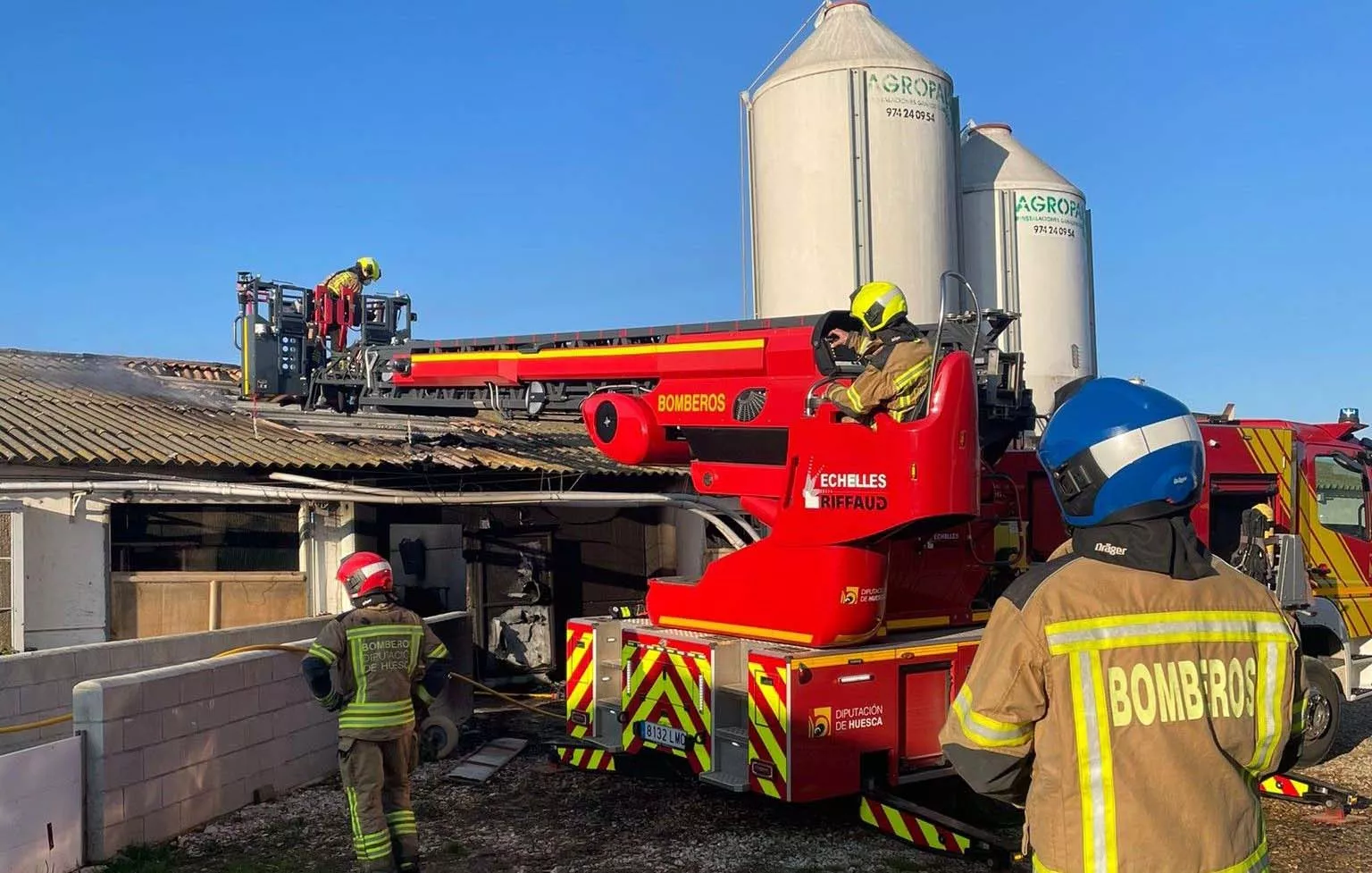 Actuación de los bomberos de Sariñena.