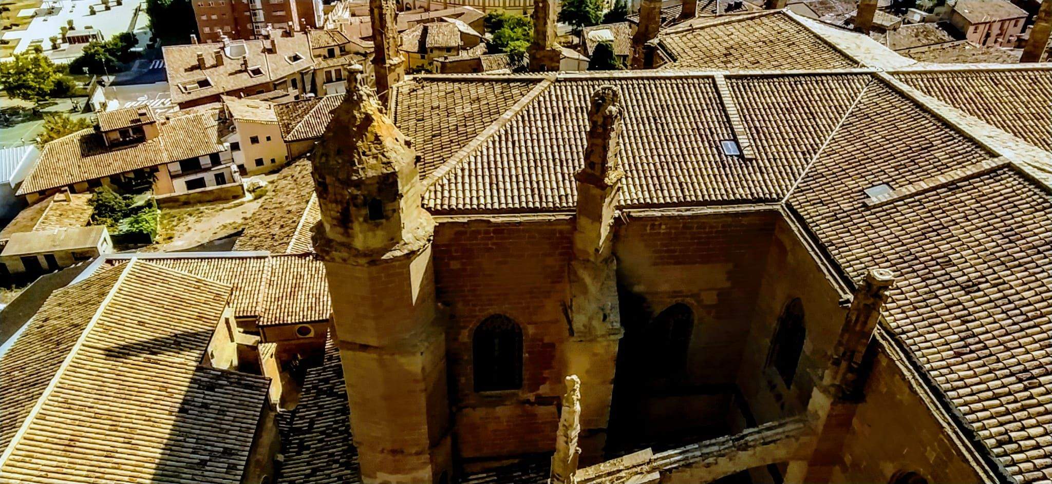 Vistas de Huesca desde su catedral. Foto Joaquín Santafé 